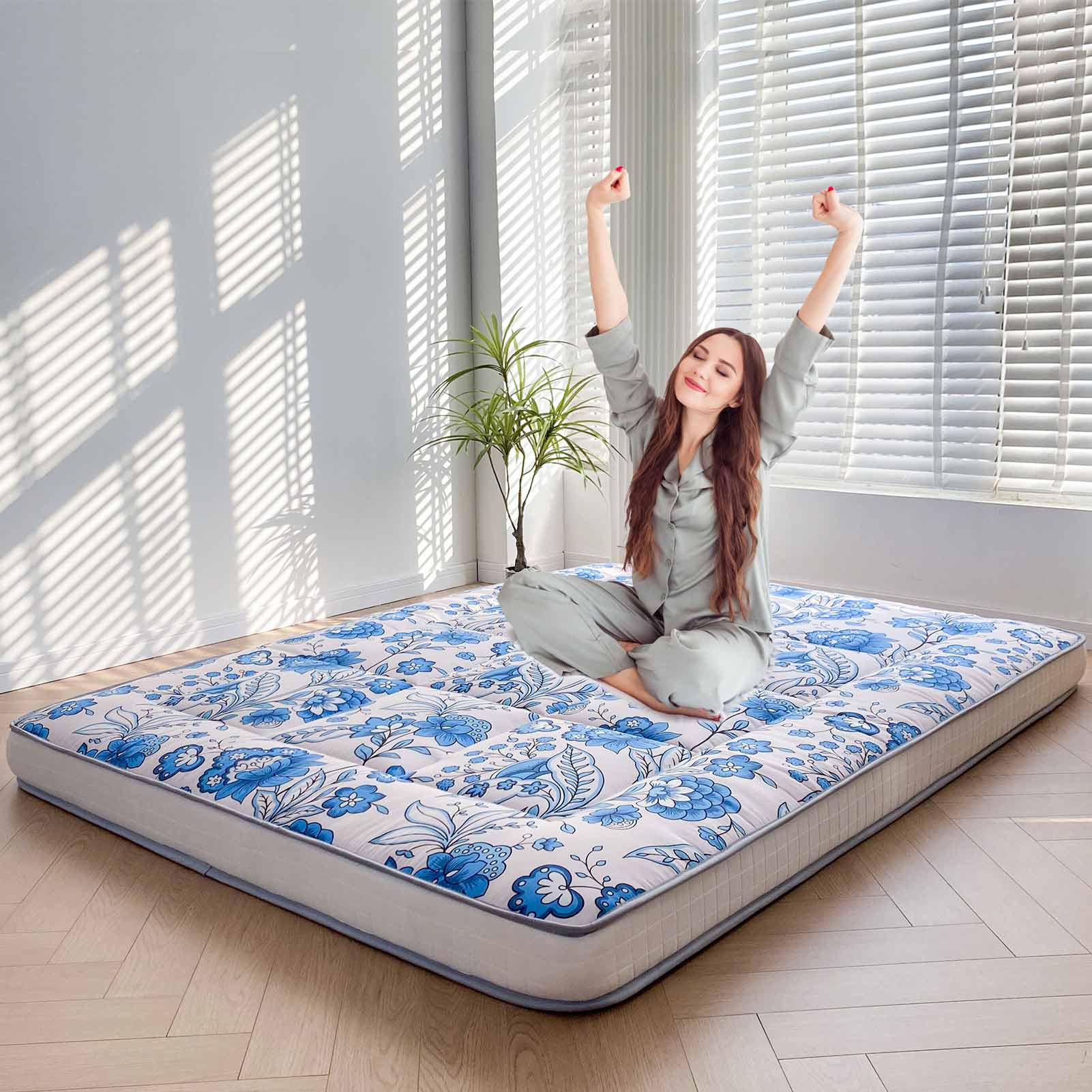 MAXYOYO Padded Japanese Floor Mattress - Floral Printed Futon Mattress & Folding Sleeping Pad for Guest Bed, Camping, Yoga & Meditation | Comfortable Floor Cushion for Small Spaces