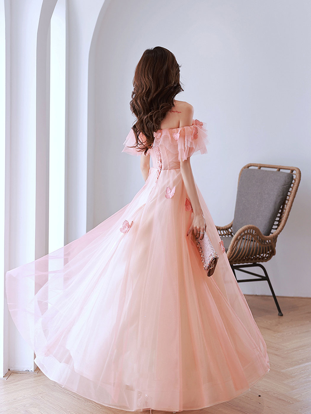 Elegant Pink Off Shoulder Tulle Long Prom Dress for Women - Formal Evening Gown for Homecoming, Ball, and Special Occasions