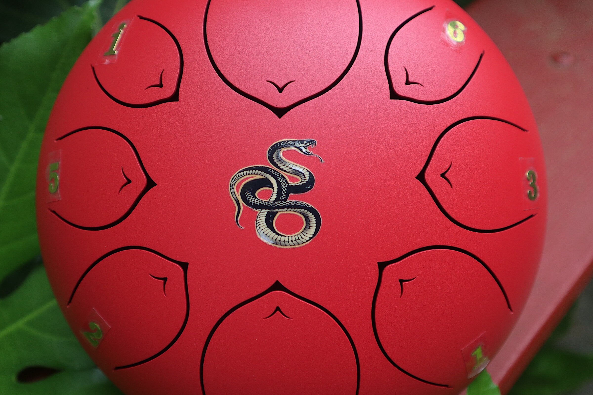 8 Steel Tongue Drum in F Key - Handcrafted Coiled Serpent Design for Meditation, Yoga & Sound Healing | Shamanic Percussion Instrument with Ethereal Vibrations | Perfect for Music Therapy, Spiritual Ceremonies & Relaxation