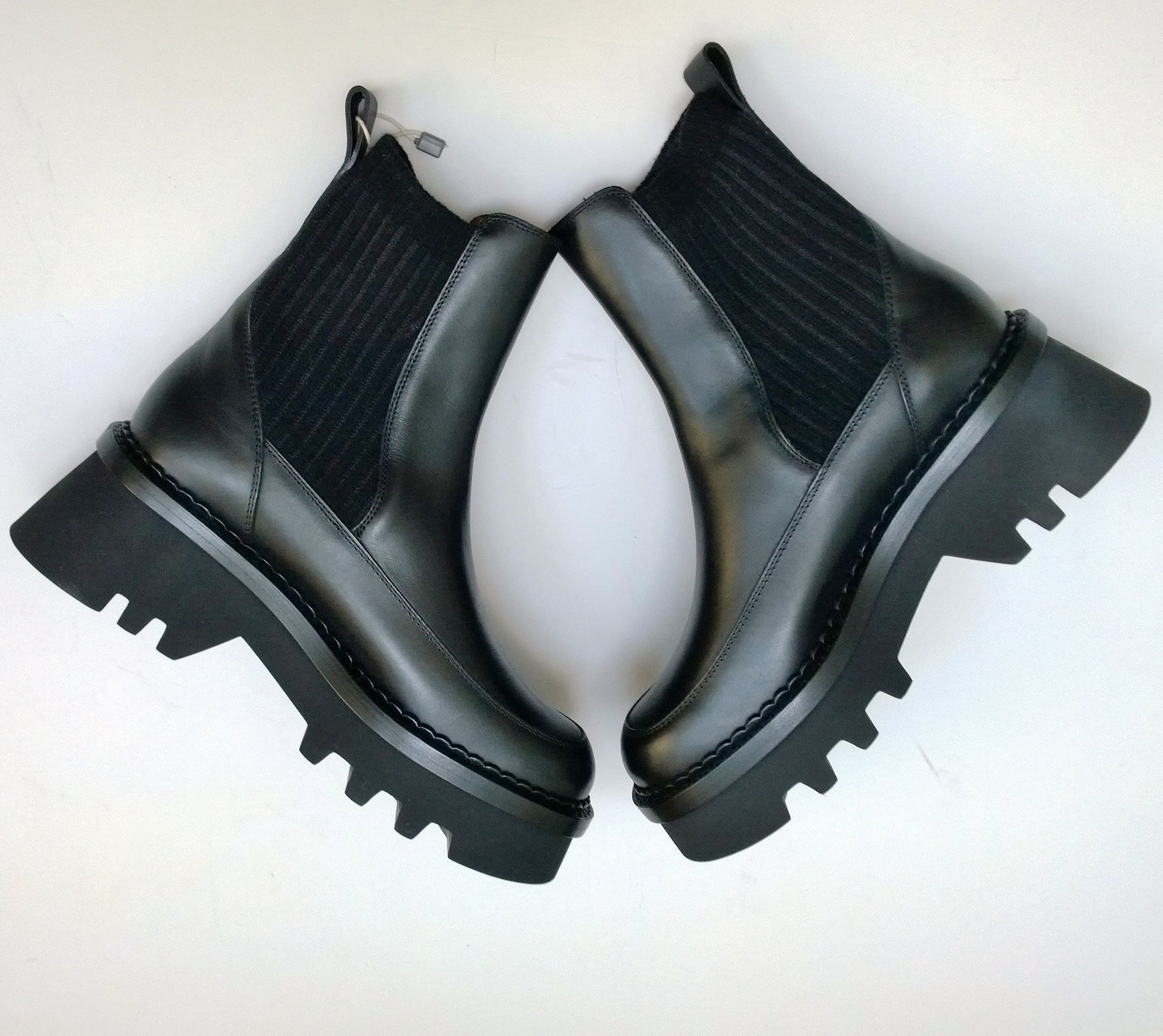 Chloé Owena Black Ankle Boots for Women - Platform Heel with Elastic Sides - Stylish Comfort for Work, Night Out & Fall Fashion