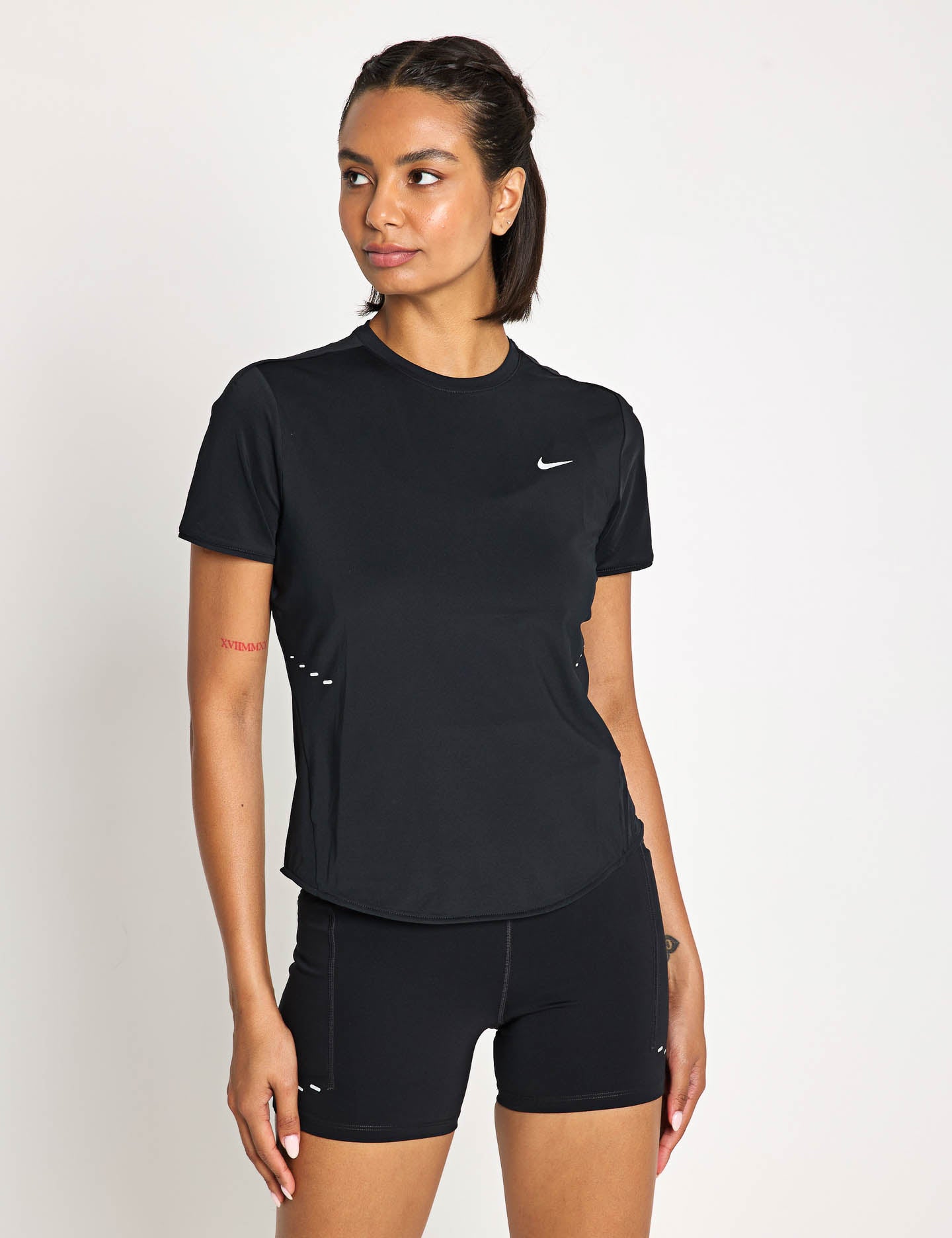 Swift Dri-FIT Short Sleeve Running Shirt for Men & Women - Moisture-Wicking, Breathable & Quick-Dry Activewear - Black/Reflective Silver for Night Running & Gym Workouts