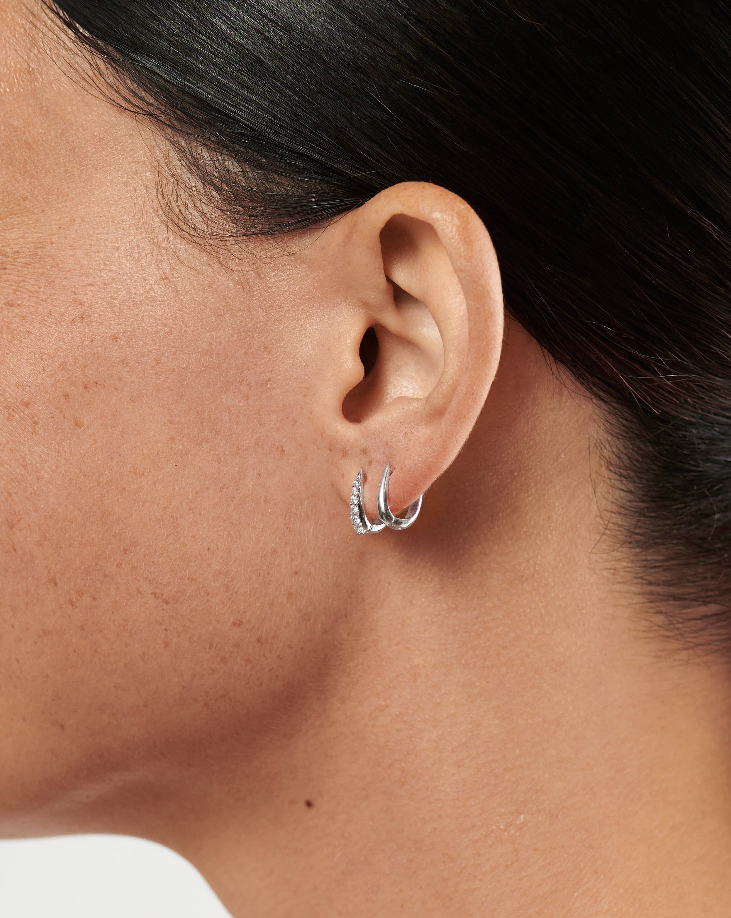 Stylish Claw Huggies Hoop Earrings Set - Trendy Gold & Silver Huggie Earrings for Women - Perfect for Everyday Wear, Parties & Gifts