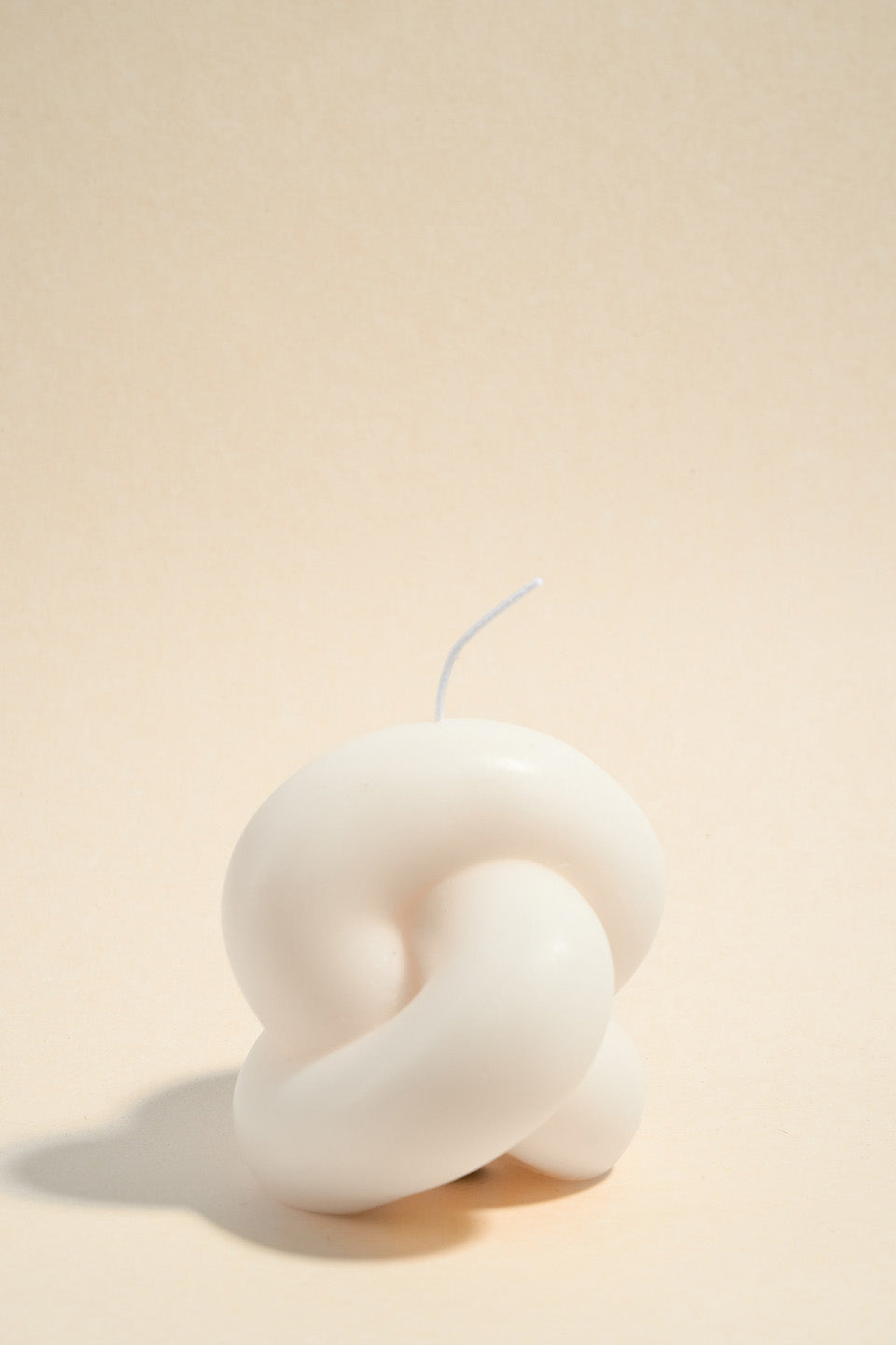 Handmade Soy Wax Ivory Candle with Big Knotted Rope - Perfect for Home Decor, Wedding Centerpieces & Relaxing Aromatherapy