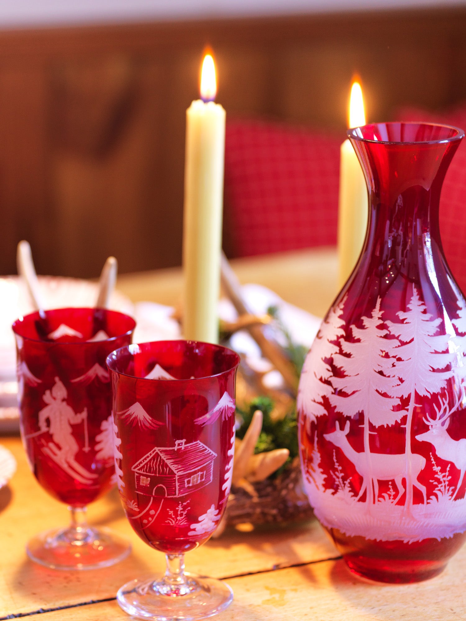 Personalized Engraved Crystal Skier Wine Glass - Elegant Gift for Ski Enthusiasts & Wine Lovers - Perfect for Après-Ski Parties, Winter Celebrations & Holiday Toasts