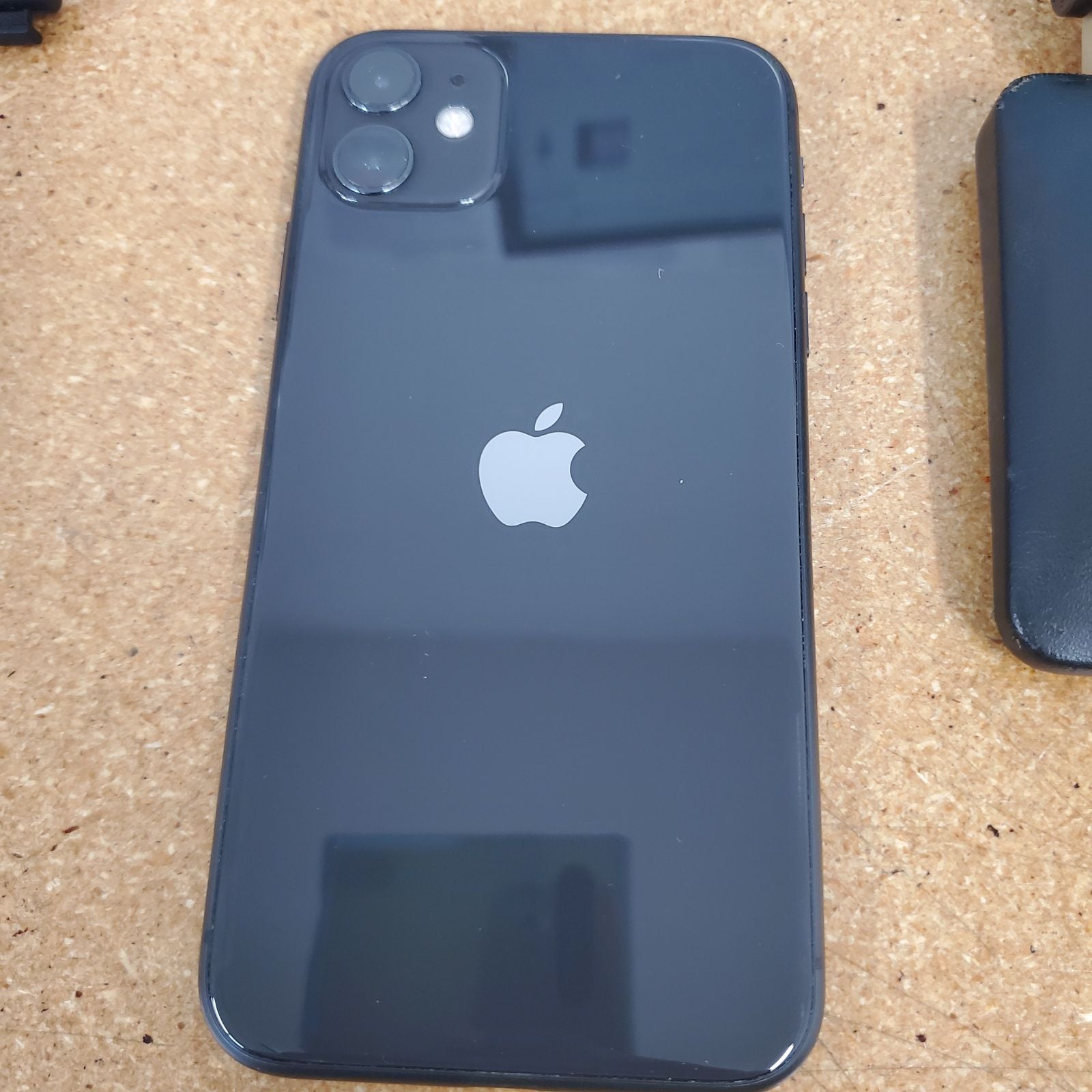 Apple iPhone 11 128GB - 6.1