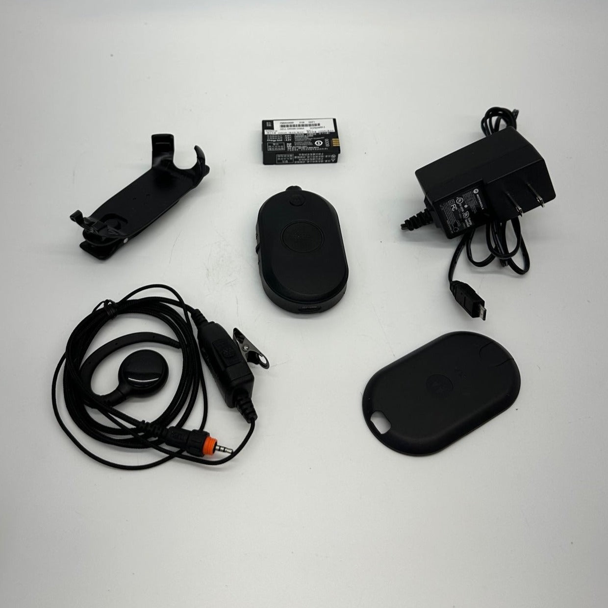 Motorola CLP1010 1-Channel UHF Two-Way Radio - Long Range Business Communication for Construction, Security & Outdoor Activities