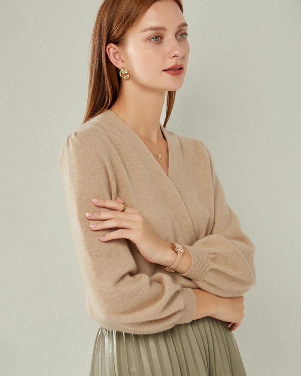 V Neck Lantern Sleeve Cashmere Sweater Women's - Soft Luxurious Winter Pullover for Office, Date Night & Holiday Outfits