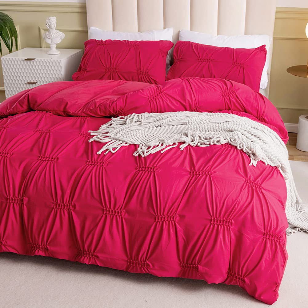 VCTOPS 3-Piece Pinch Pleated Duvet Cover Set - Ultra Soft Pintuck Comforter Cover with Zipper & 2 Pillowcases (Red, King Size) - Luxury Bedding for Master Bedroom, Guest Room & Hotel Decor