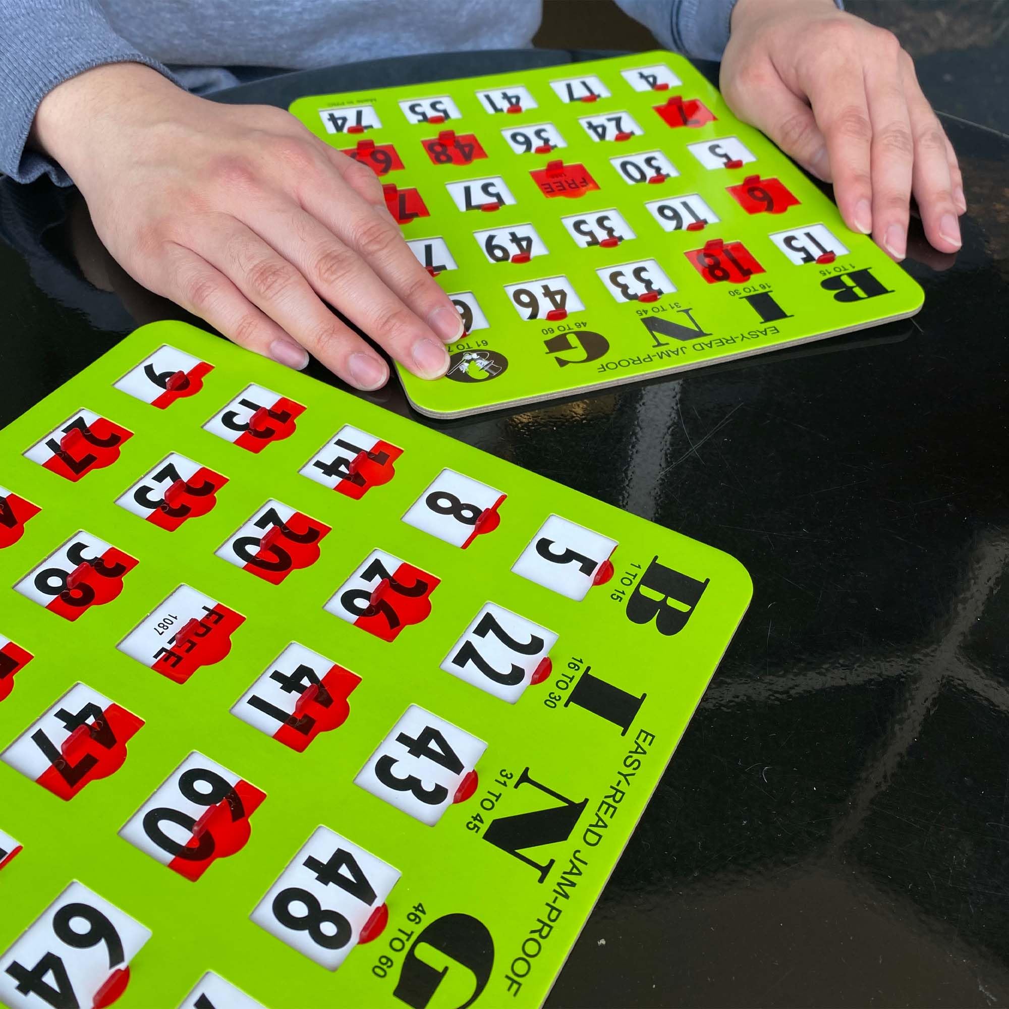MR CHIPS Jam-Proof Easy-Read Large Print Fingertip Bingo Cards with Sliding Windows - 100 Pack Green | Perfect for Bingo Nights, Senior Activities & Family Game Events