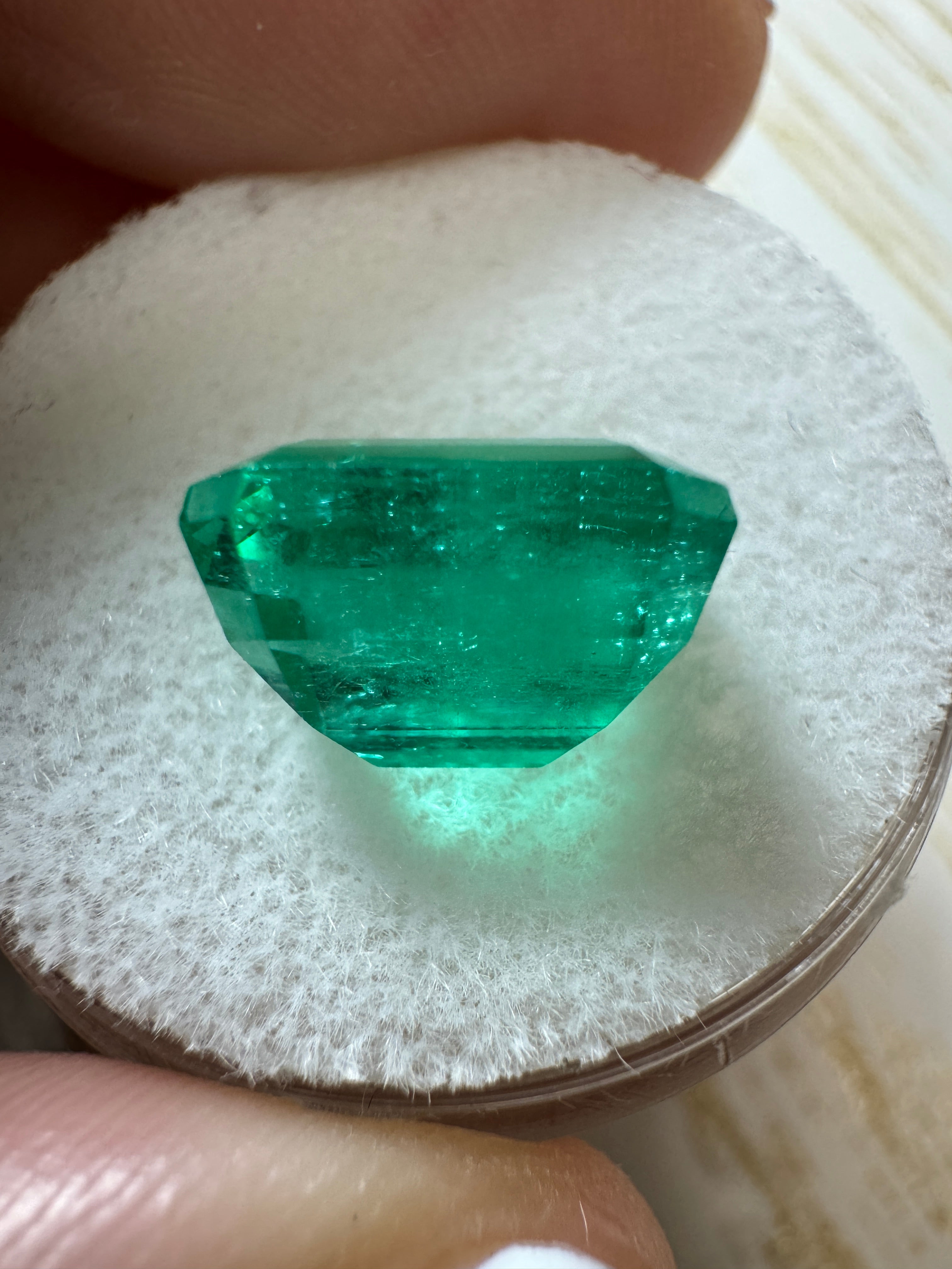 4.53 Carat 11x8mm Vivid Muzo Green Natural Loose Colombian Emerald Gemstone - Emerald Cut for Jewelry Making, Engagement Rings & Luxury Gifts
