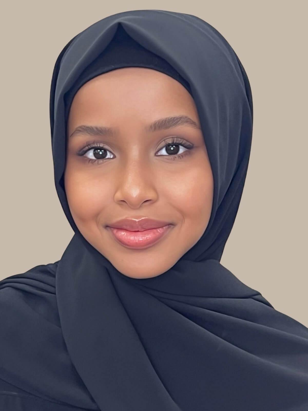 Elegant Black Chiffon Hijab - Soft & Lightweight Scarf for Women - Perfect for Daily Wear, Prayer, and Special Occasions