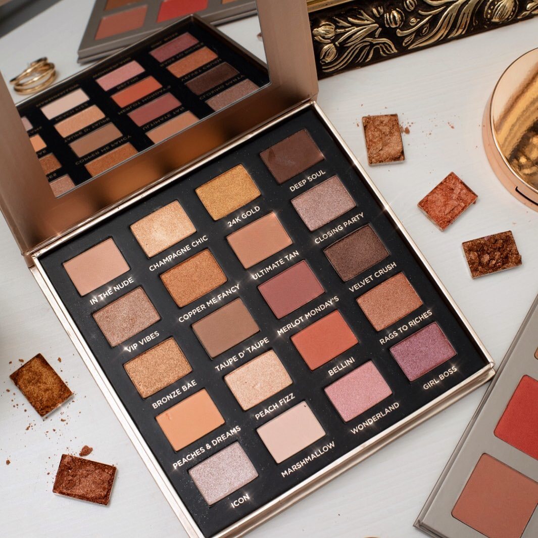 Day to Slay Eyeshadow Palette - 18 Highly Pigmented Matte & Shimmer Shades for Stunning Eye Looks | Perfect for Everyday Wear, Parties & Special Occasions