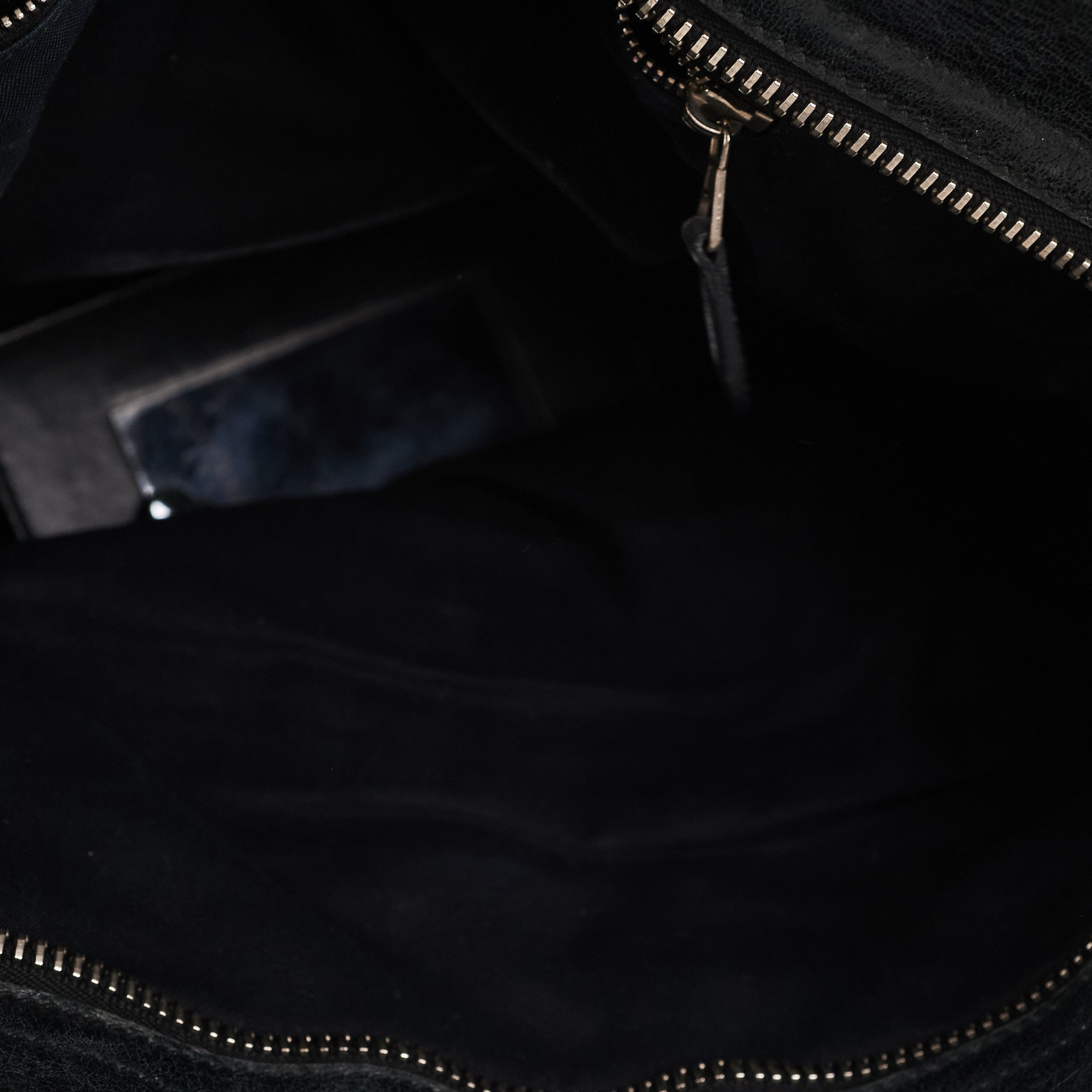 Balenciaga City Bag Black Leather Handbag for Women - Stylish & Durable Designer Purse for Work, Travel & Everyday Use