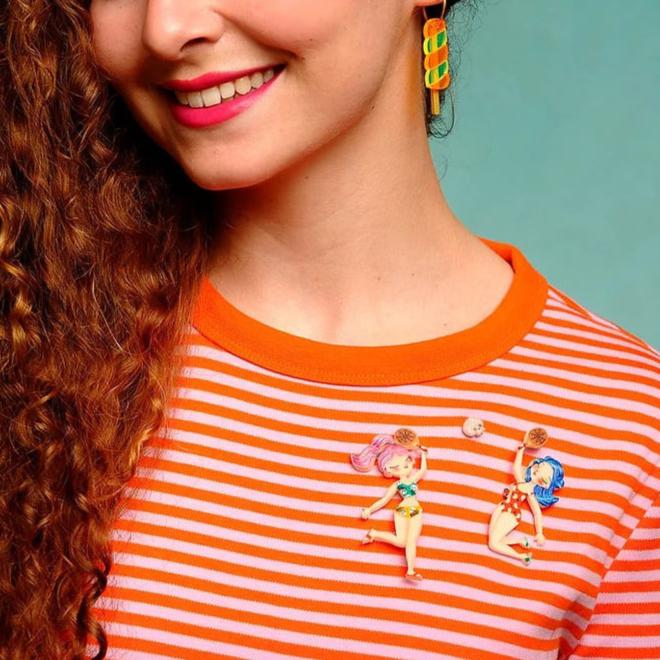 Laliblue Beach Shovel Brooch - Cute Sandcastle Shovel Pin for Women, Jewelry Gift for Beach Lovers - Perfect for Summer Vacations, Beach Parties & Coastal Fashion Accessories