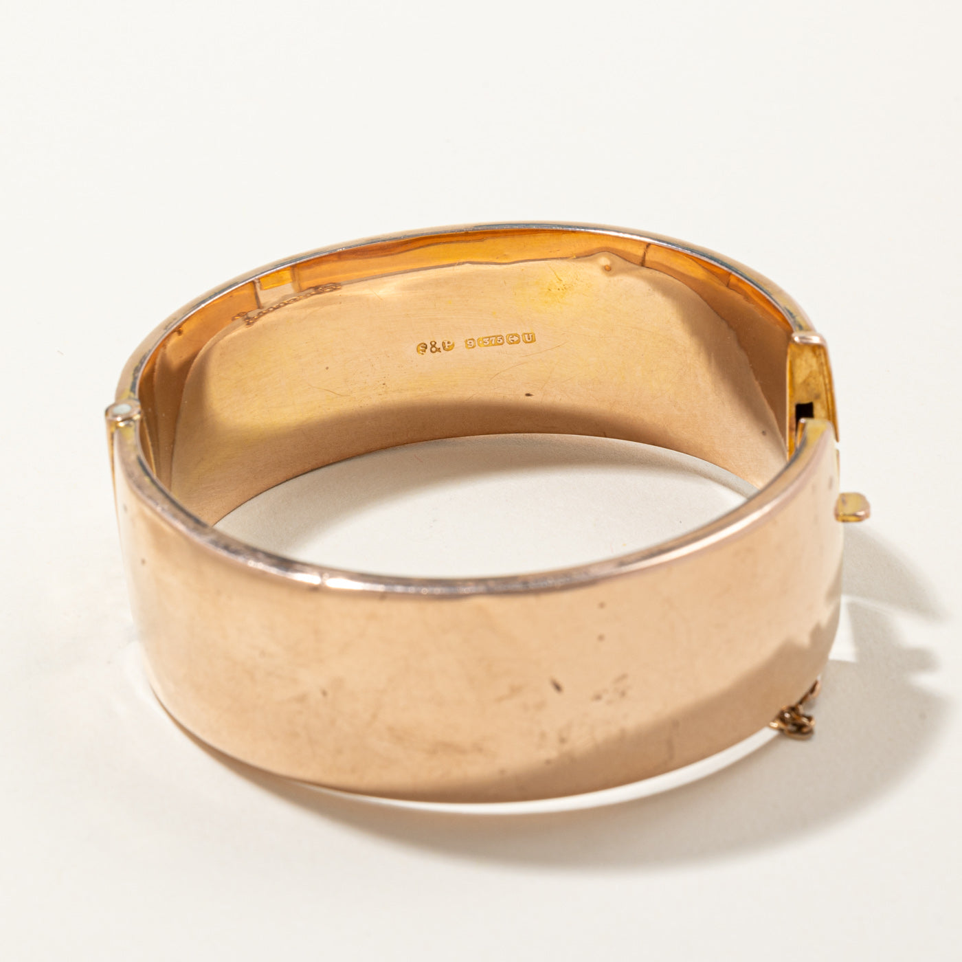 Vintage 1944 Birmingham 9k Yellow Gold Engraved Bangle Bracelet - 7 Inch - Perfect for Antique Jewelry Collectors & Special Occasions
