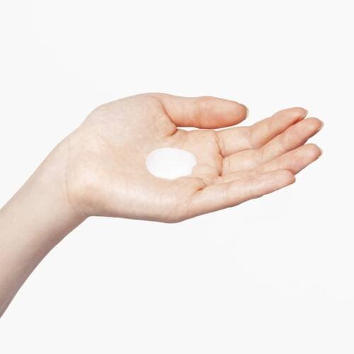 Momo Puri Moisture Barrier Milk Lotion with Peach & Ceramide - 150ml Hydrating Emulsion for Dry & Sensitive Skin - Perfect for Daily Skincare Routine & Travel