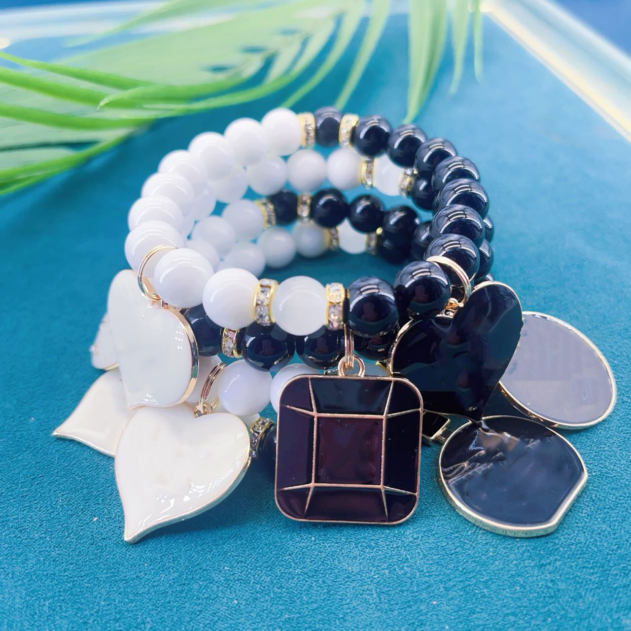 4PCS Fashion Adjustable Charm Bracelets for Women - Trendy Boho Beaded Jewelry Gift Set, Perfect for Parties, Dating & Daily Wear