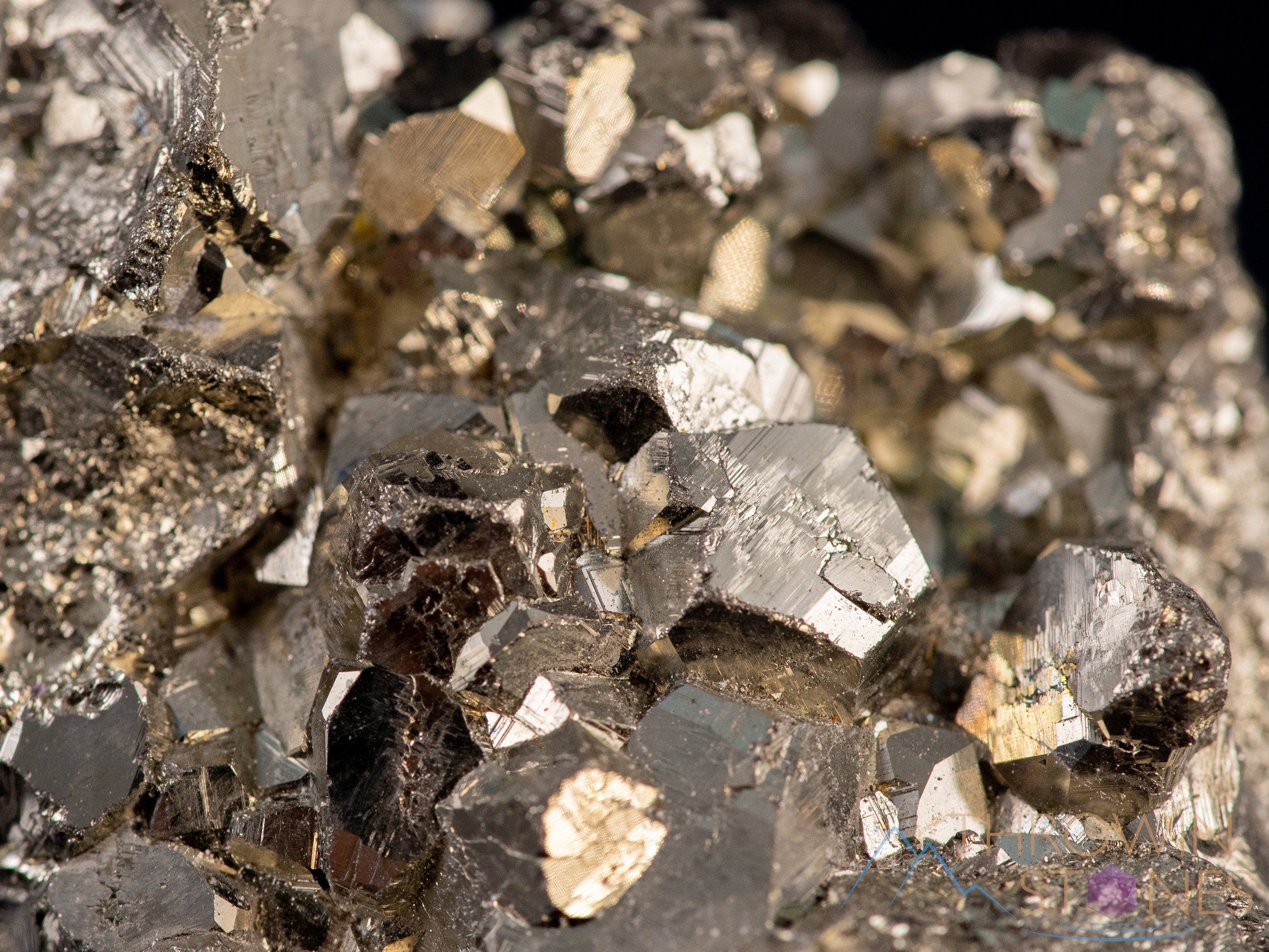Natural Pyrite Raw Crystal Cluster - Healing Stone for Home Decor, Housewarming Gift, Feng Shui & Meditation (40307) - Perfect for Office Desk, Living Room & Spiritual Space