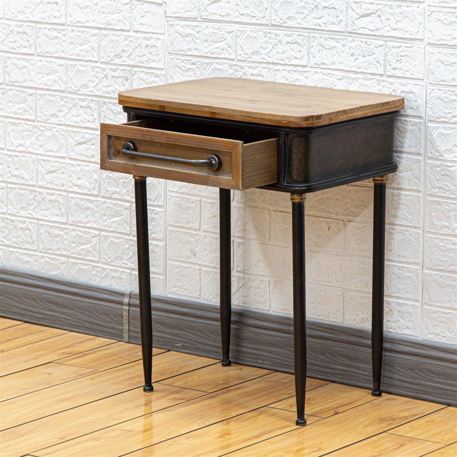 Refino Modern Side Table by Urban Style - Stylish End Table for Living Room, Bedroom, or Office - Perfect for Small Spaces & Home Decor