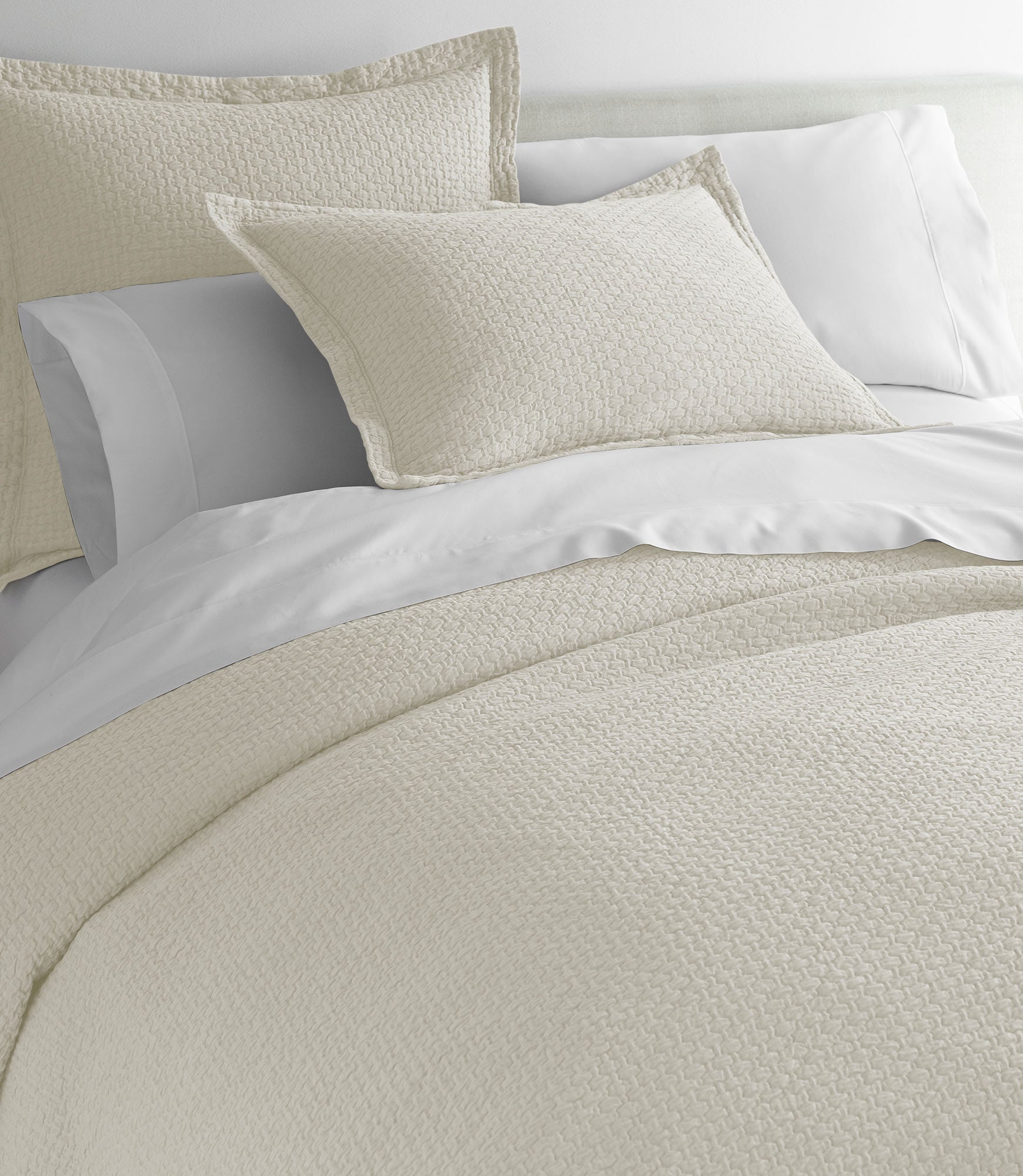 Juliet Matelassé Sham - Luxury Quilted Pillow Cover for Bedroom Decor, Home Styling & Elegant Interior Design