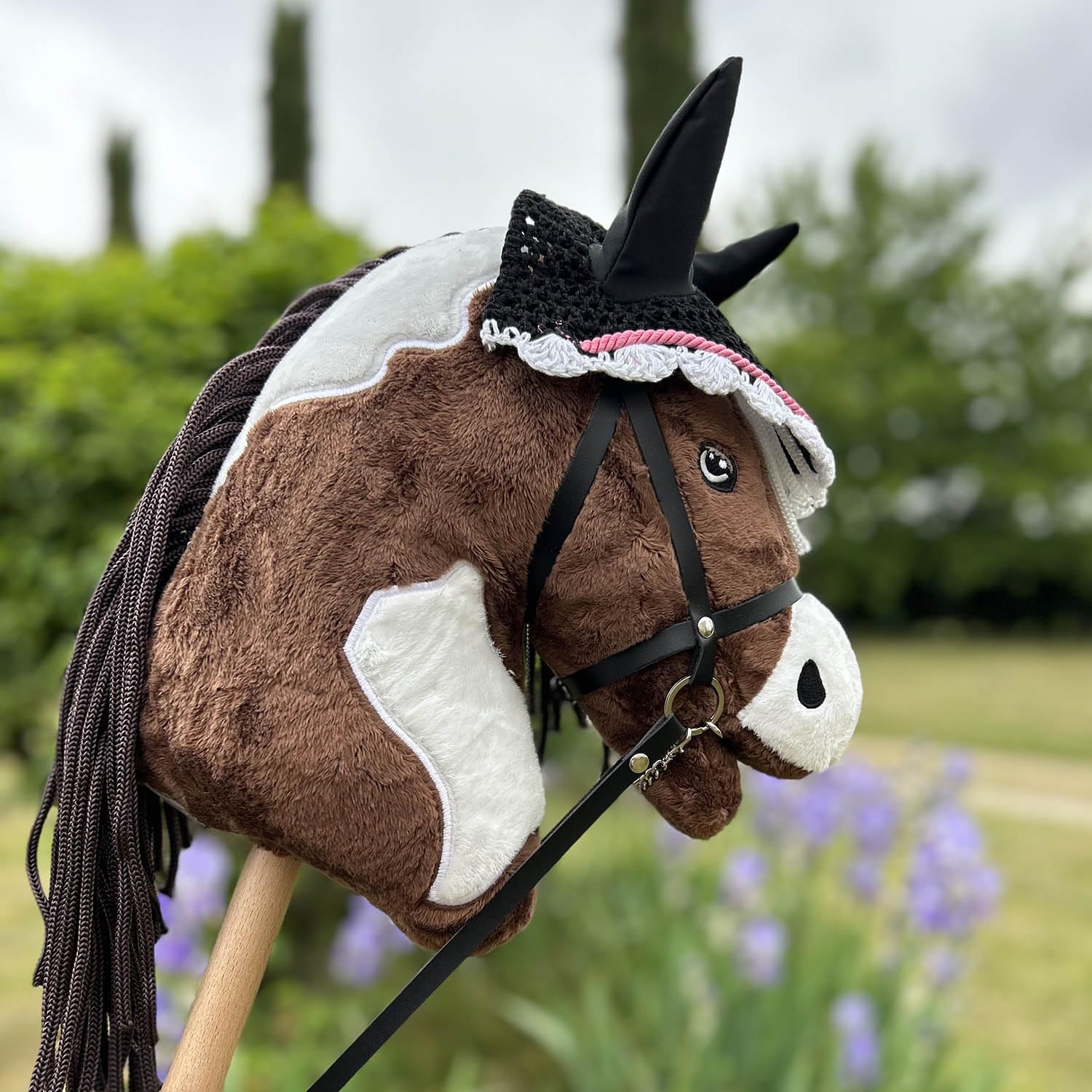 Mustang Stick Horse with Black Halter, Lunge Line & Rose Trim Bonnet - Realistic Hobby Horse Toy for Kids Pretend Play, Birthday Gifts, and Equestrian Training