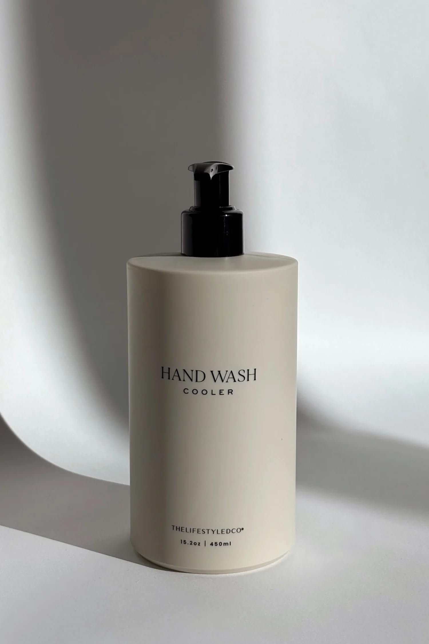 THELIFESTYLEDCO Antibacterial Hand Wash - Refreshing Cooler Scent for Kitchen, Bathroom & Outdoor Use - Kills 99.9% Germs - Moisturizing Formula - 16oz Pump Bottle