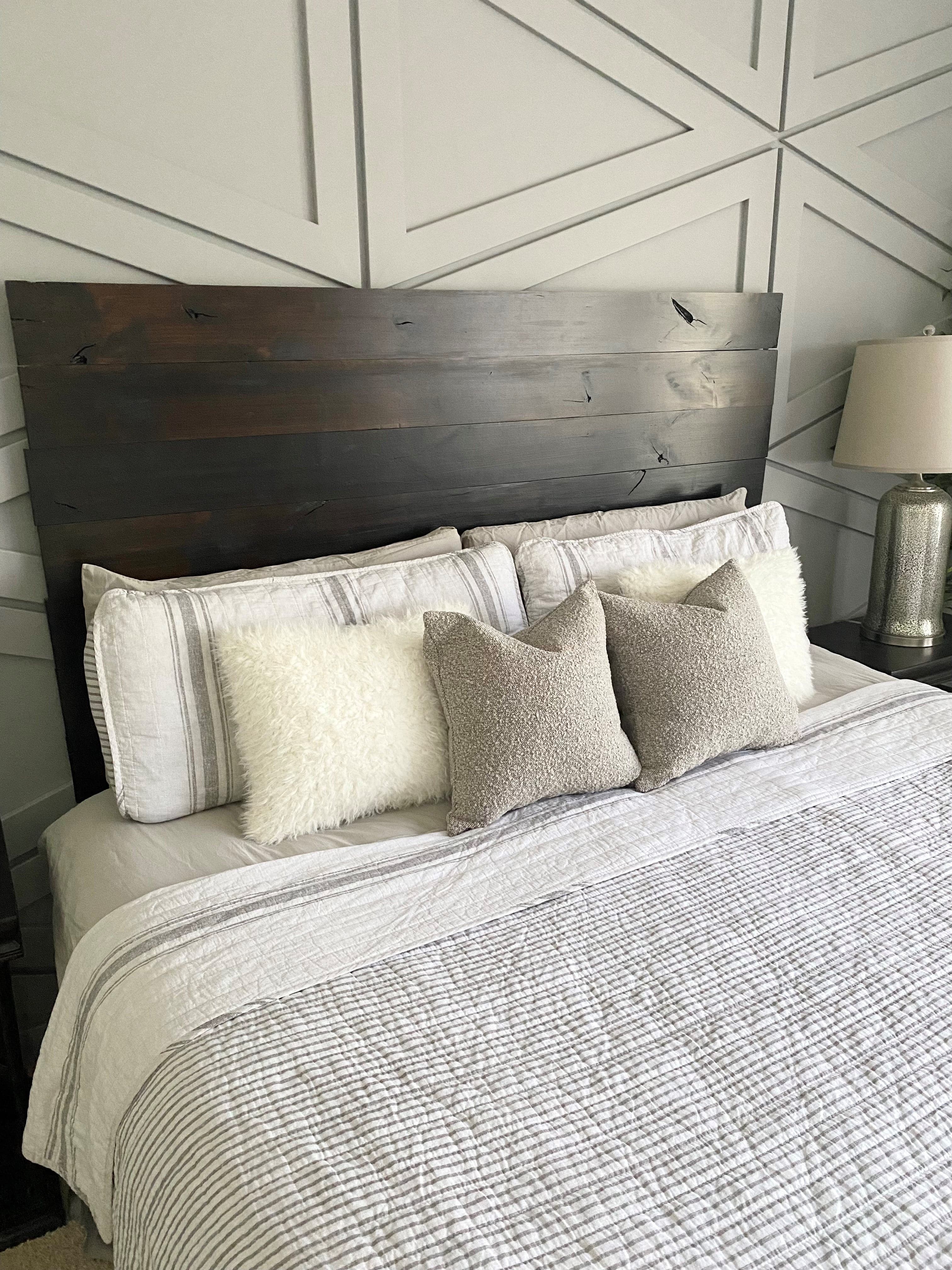 Farmhouse Stripe Reversible Cotton Quilt Set - Queen Size Bedding with Matching Pillow Shams - Soft & Breathable Comforter for Cozy Bedroom Decor - Perfect for Guest Rooms, Master Bedrooms & Airbnb Stays