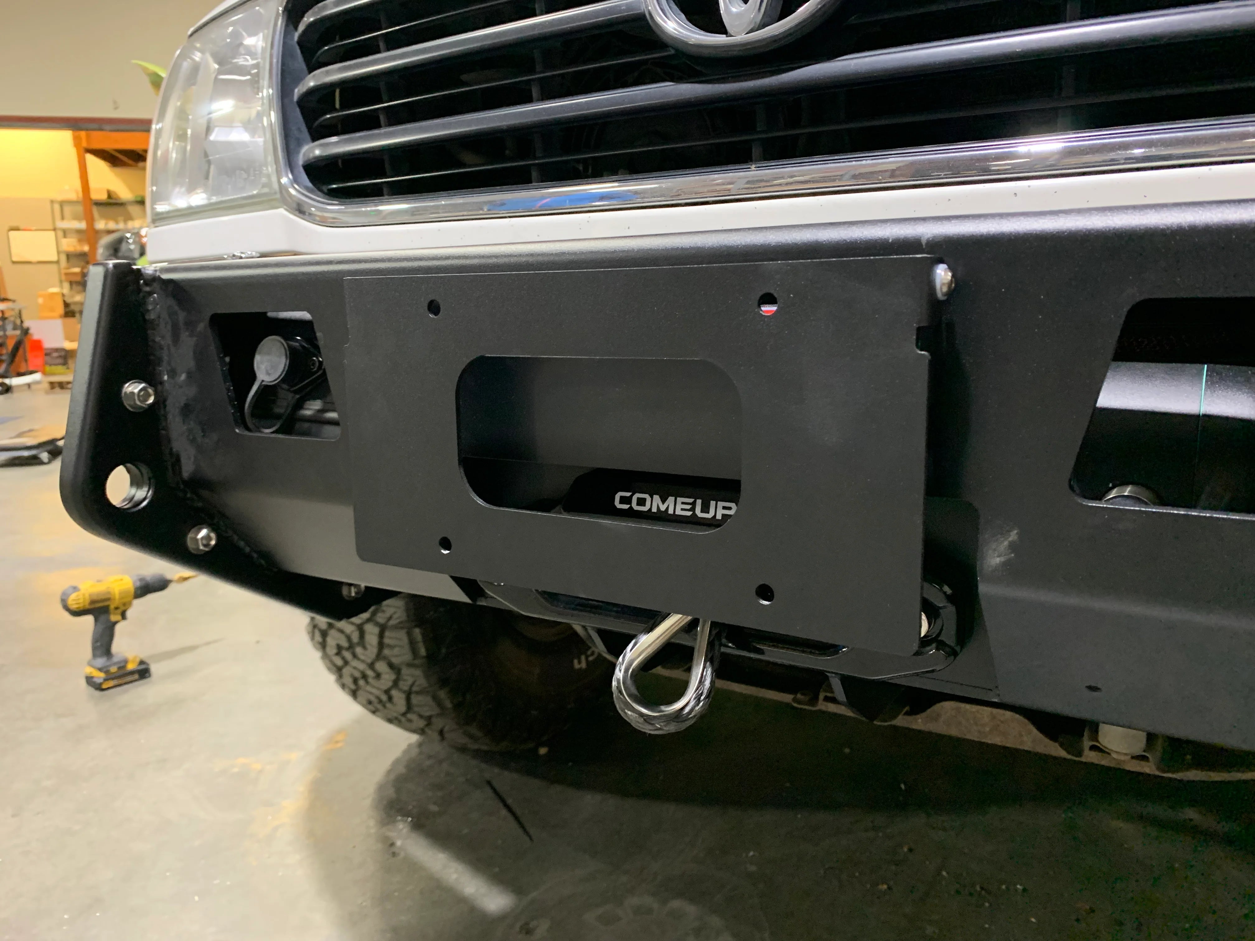 Dissent Off Road Flip Up License Plate Mount - Universal License Plate Holder for Off-Road Vehicles & Trucks - Perfect for Trail Riding & Off-Road Adventures