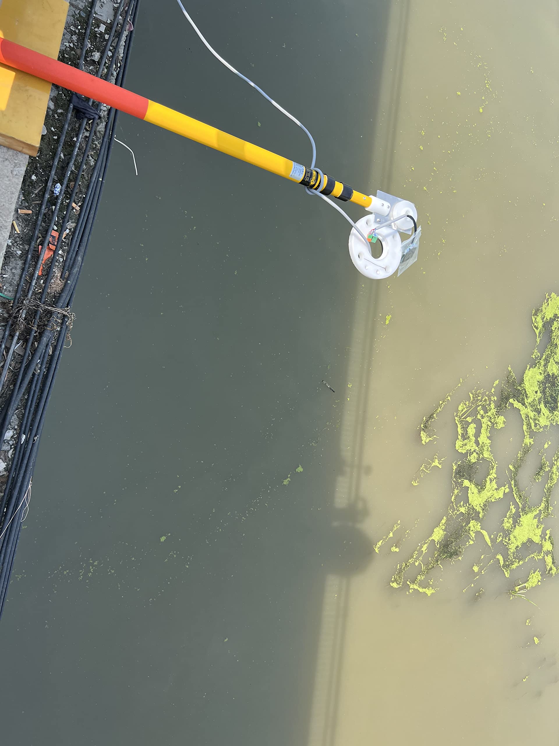 30m Range Radar Water Level Sensor for Open Channel, Wastewater & River Monitoring - 4-20mA Output with G1.5 Thread | Industrial & Environmental Liquid Level Measurement Solution
