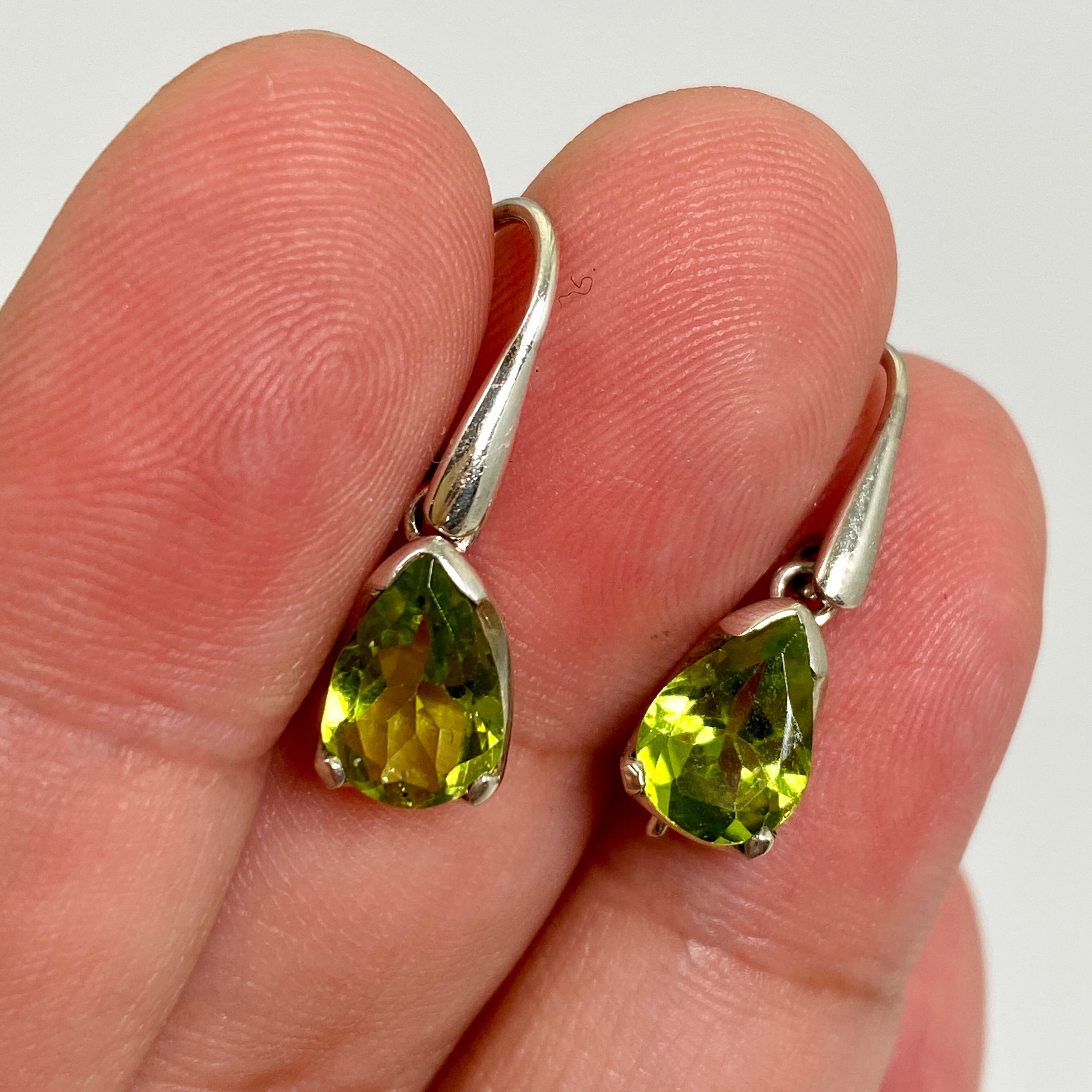 Peridot Teardrop Faceted Earrings for Women - 925 Sterling Silver Dangle Earrings - Elegant Green Gemstone Jewelry for Party, Wedding & Special Occasions