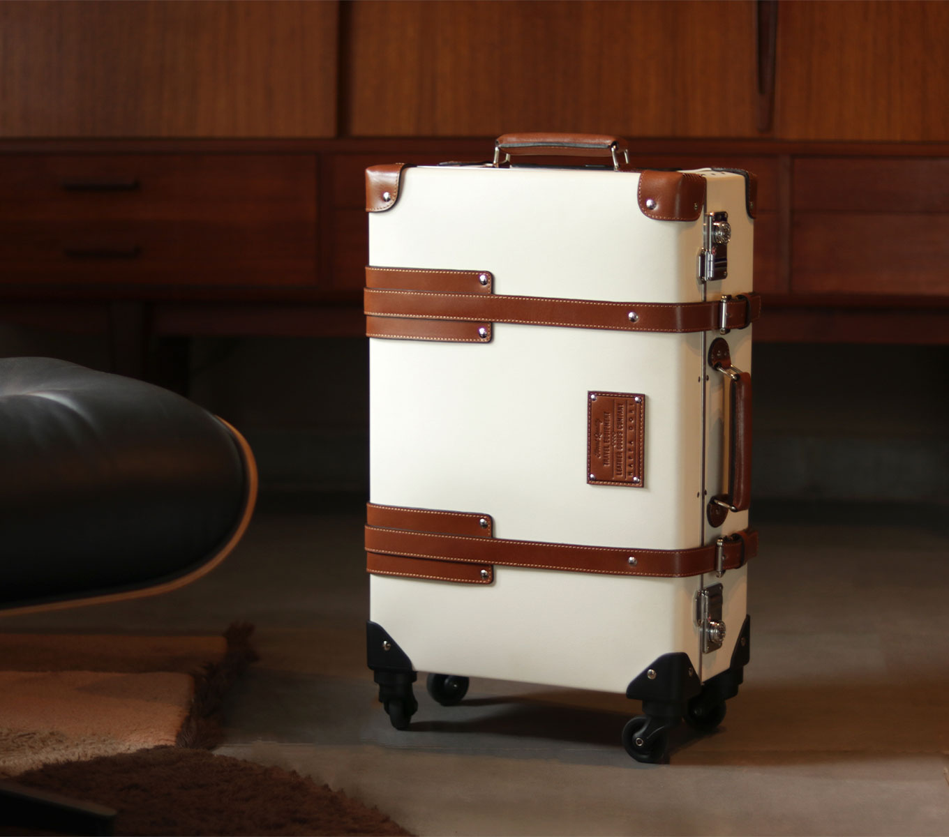 Best Travel Steamer for Carry-On Luggage - Compact & Powerful Garment Steamer for Wrinkles - Perfect for Business Trips, Vacations & Hotels