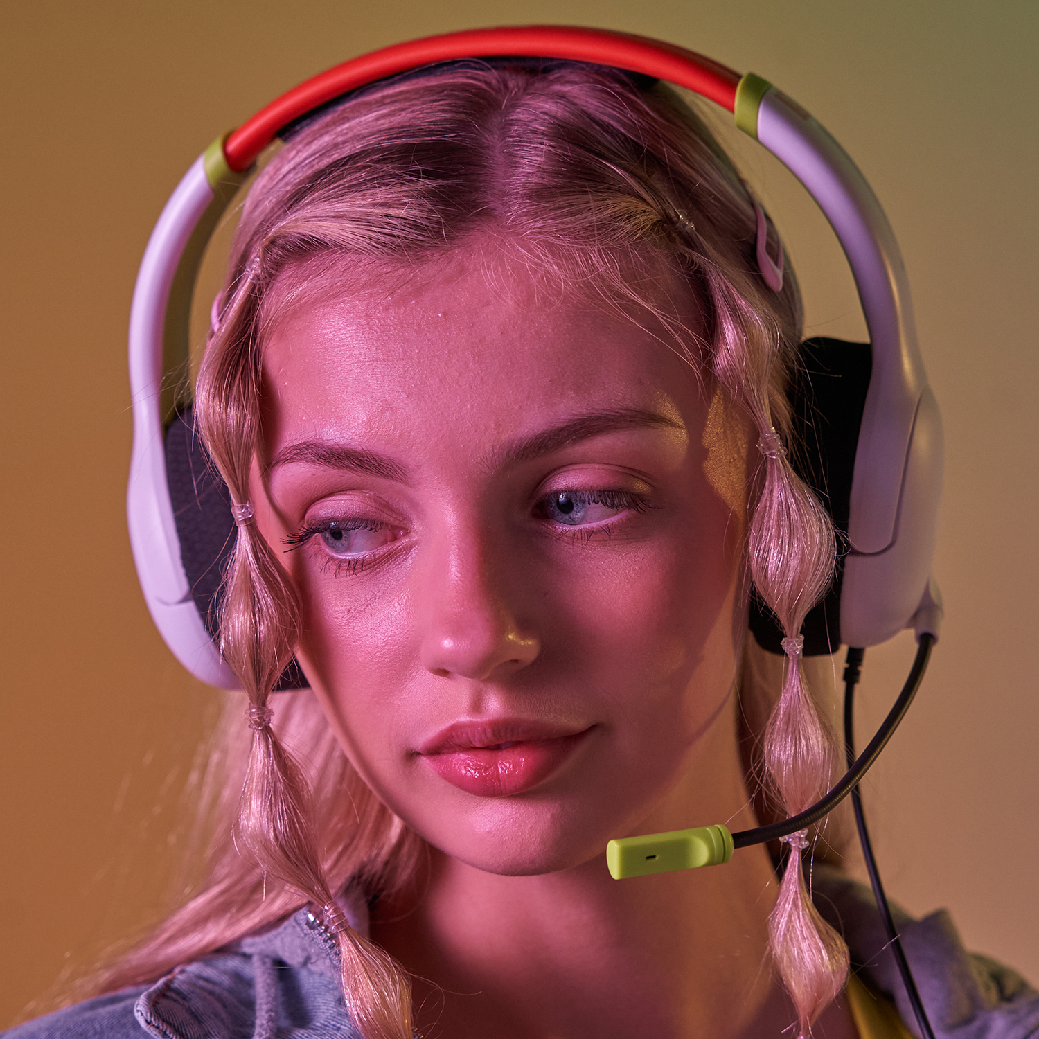 Nintendo Switch Radiant Racers AIRLITE Wired Gaming Headset with Mic - Lightweight Comfort for Long Play Sessions, Perfect for Switch Gaming & Online Multiplayer
