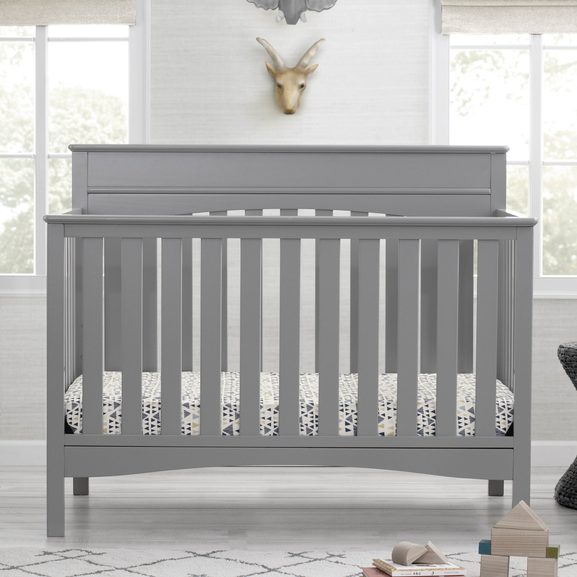 Skylar 4-in-1 Convertible Baby Crib - White Nursery Furniture for Newborn to Toddler Bed | Perfect for Modern Nursery, Bedroom & Daycare