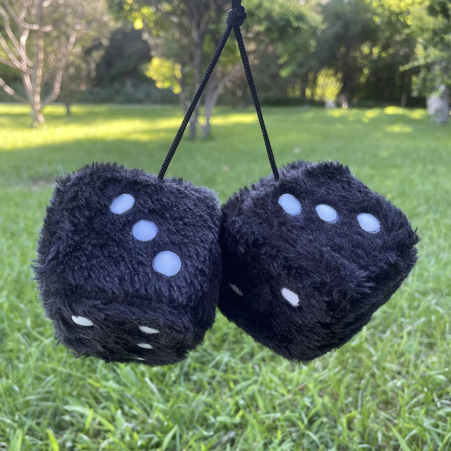 Retro Square Mirror Hanging Fuzzy Plush Dice for Car Interior Decor - 1 Pair Black Dotted Dice for Couples, Perfect for Rearview Mirror Ornament & Fun Car Accessories
