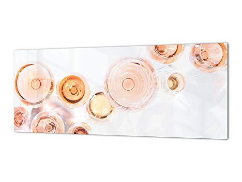 Rose wine in glass