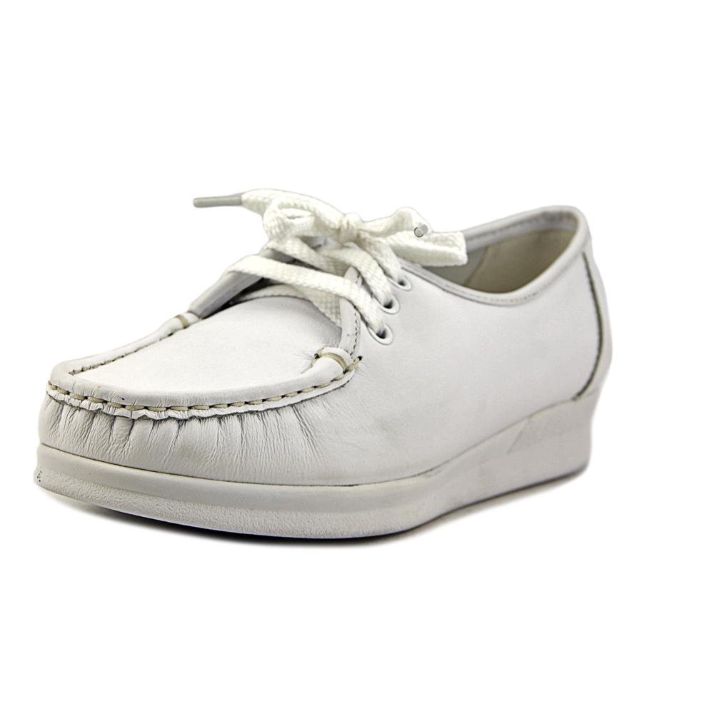 Nursemates 204214 Women's Low Profile Nursing Shoes - Comfortable & Slip-Resistant for Nurses, Healthcare Workers & Long Shifts