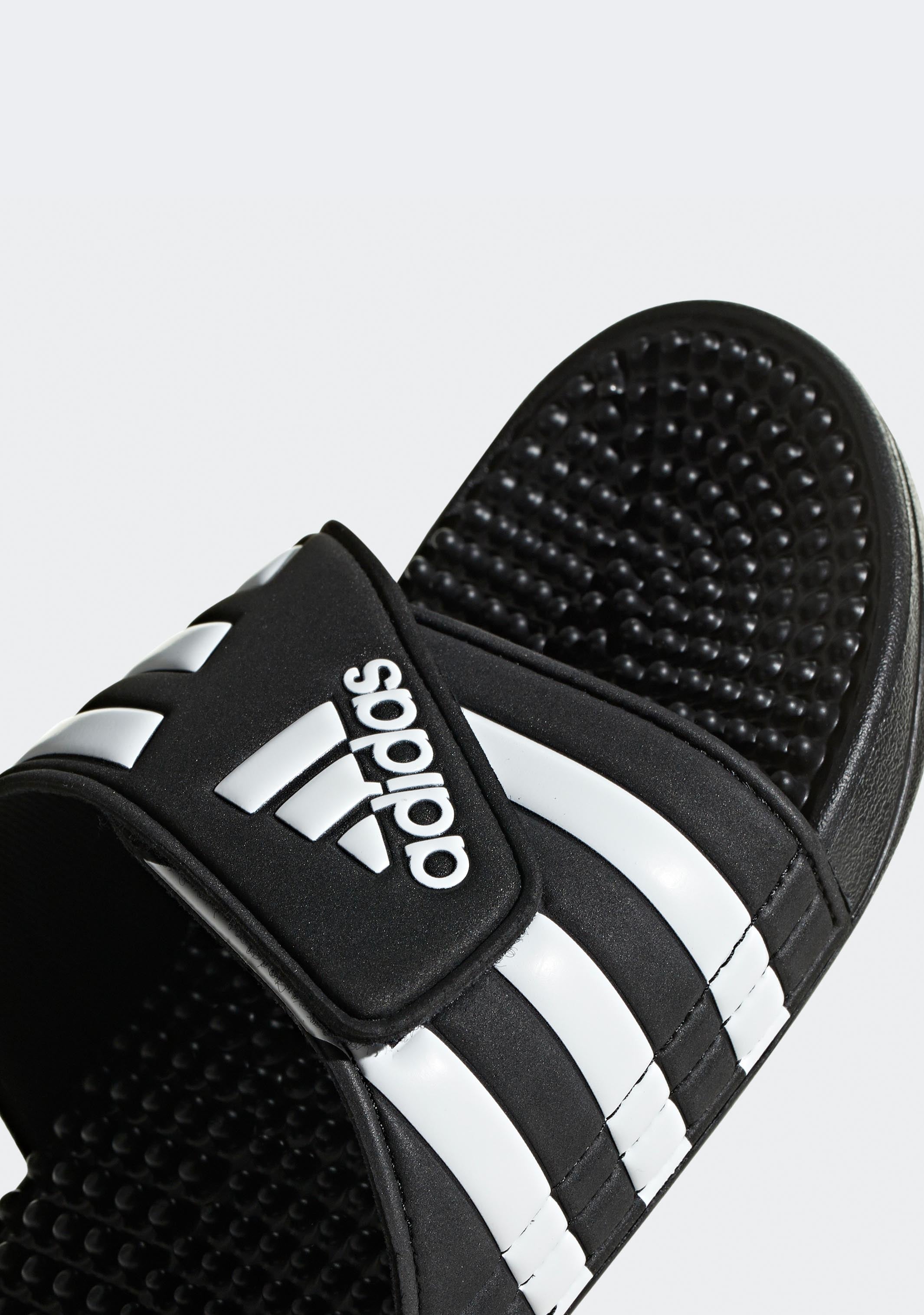 Adidas Men's Adissage Slide Sandals - Comfortable & Durable Slides for Casual Wear, Pool, Beach & Gym - Breathable & Lightweight Footwear for Men