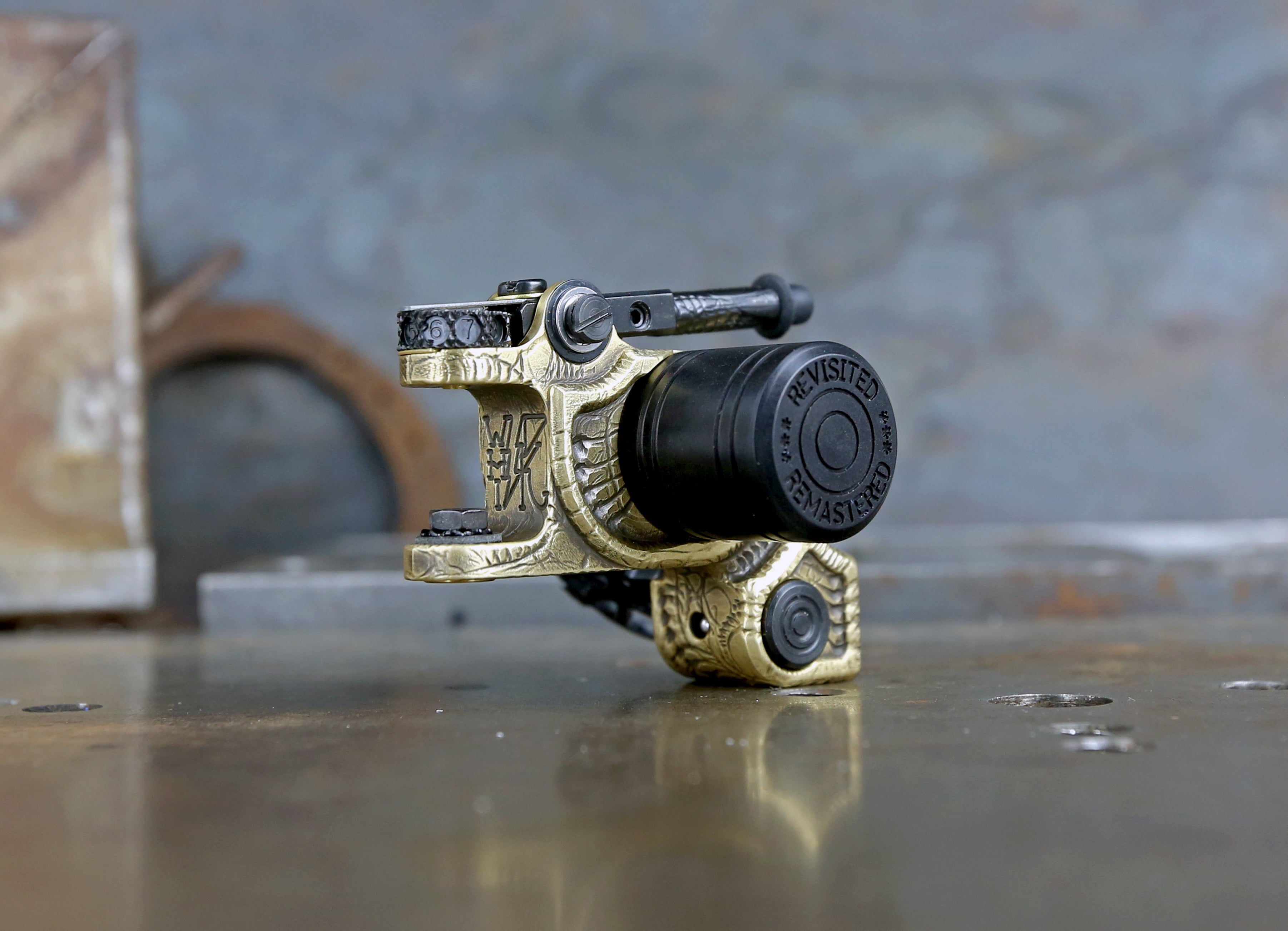 Limited Edition Aaron Cain X Dan Kubin Biomech Brass V3R Sidewinder Knife - Collectible EDC Pocket Knife for Outdoor Camping, Survival & Everyday Carry