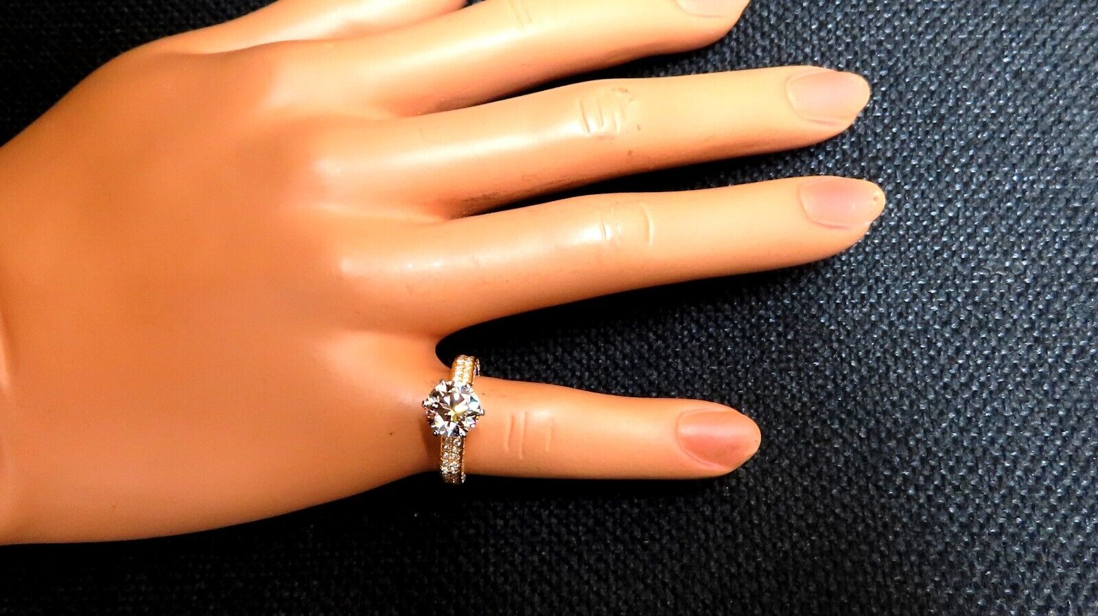 GIA Certified 2.27 Carat Natural Diamond Solitaire Ring in 14K Gold - Perfect for Engagement, Wedding & Anniversary Gifts