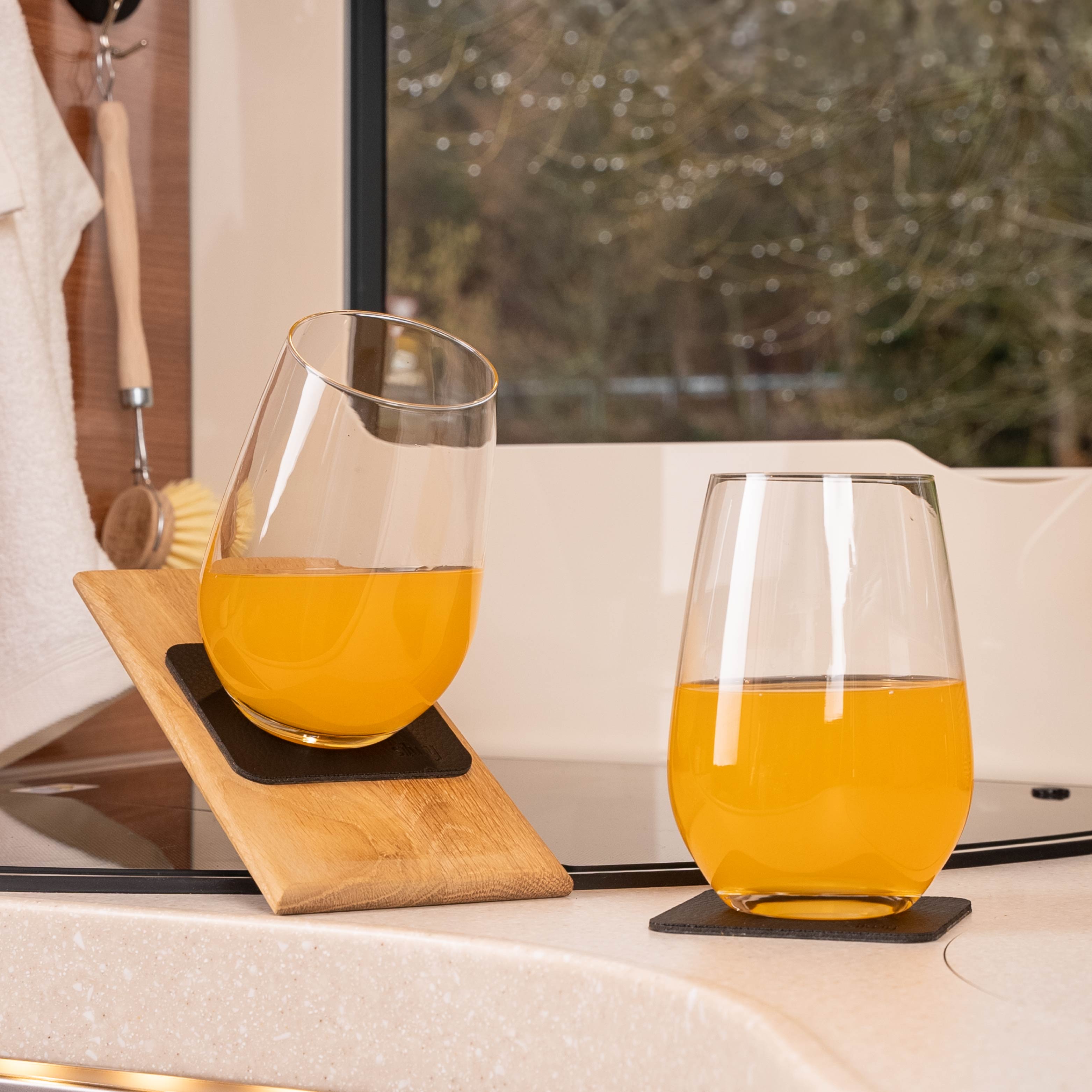Premium Crystal Long Drink Glasses with Magnet Base - Elegant Barware for Cocktails, Iced Tea, and Beverages - Perfect for Home Bars, Parties, and Gifts