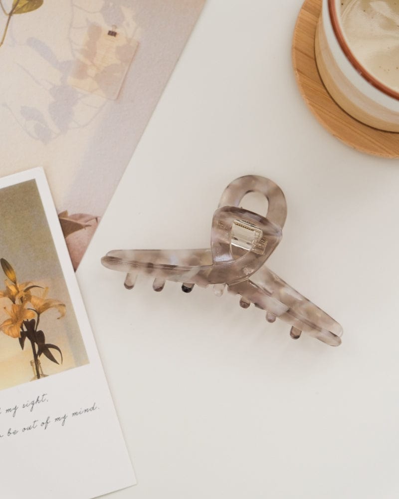 Criss Cross Hair Claw Clip - Tortoise Shell Design - Non-Slip Grip for Thick Hair - Perfect for Ponytails, Buns & Updos - Hair Accessories for Women & Girls