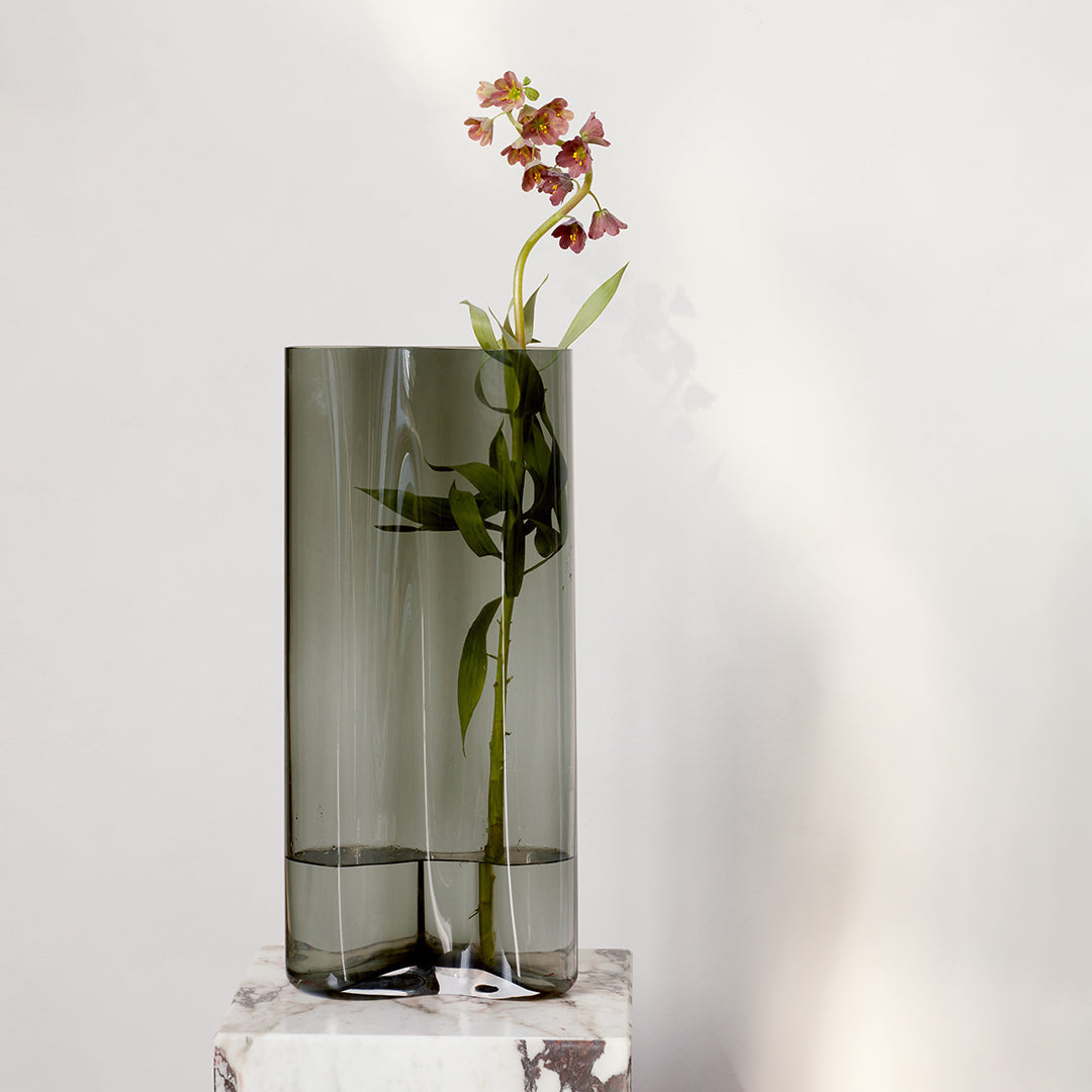 Gabriel Tan AER Vase - Modern Minimalist Ceramic Vase for Home Decor, Office & Wedding Centerpiece - Perfect for Flowers, Plants & Interior Design