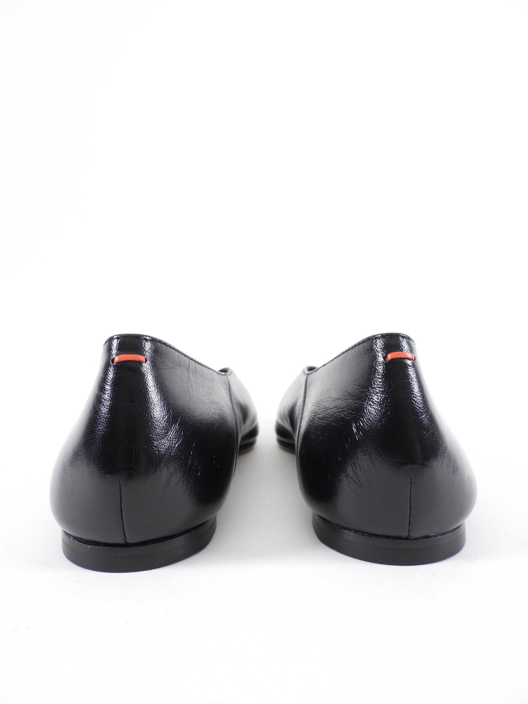 Aeyde Black Leather Moa Pointed Flat Shoes for Women Size 37 - Stylish & Comfortable Work & Party Flats