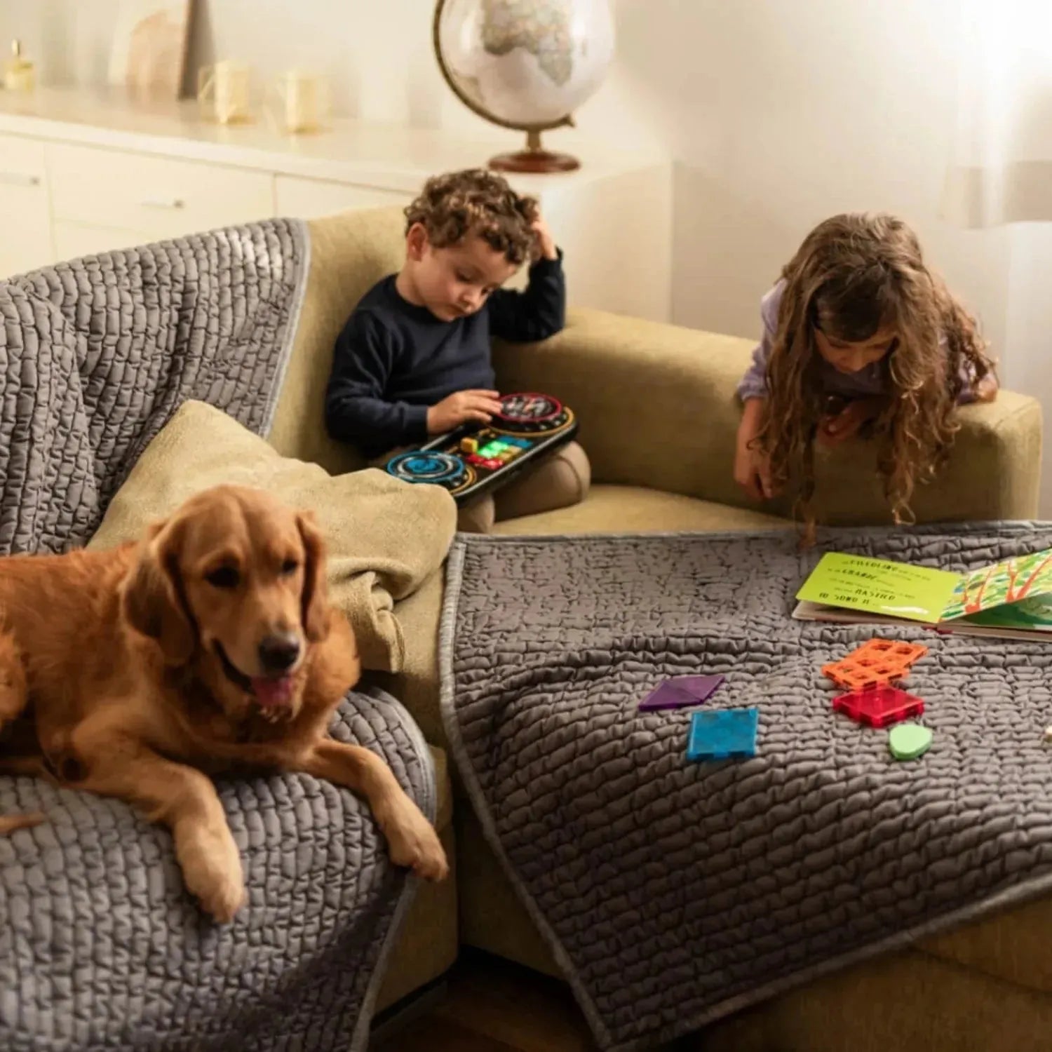 Waterproof King Size Blanket - Super Soft & Cozy for Indoor & Outdoor Use - Perfect for Camping, Picnics, and Pet Protection