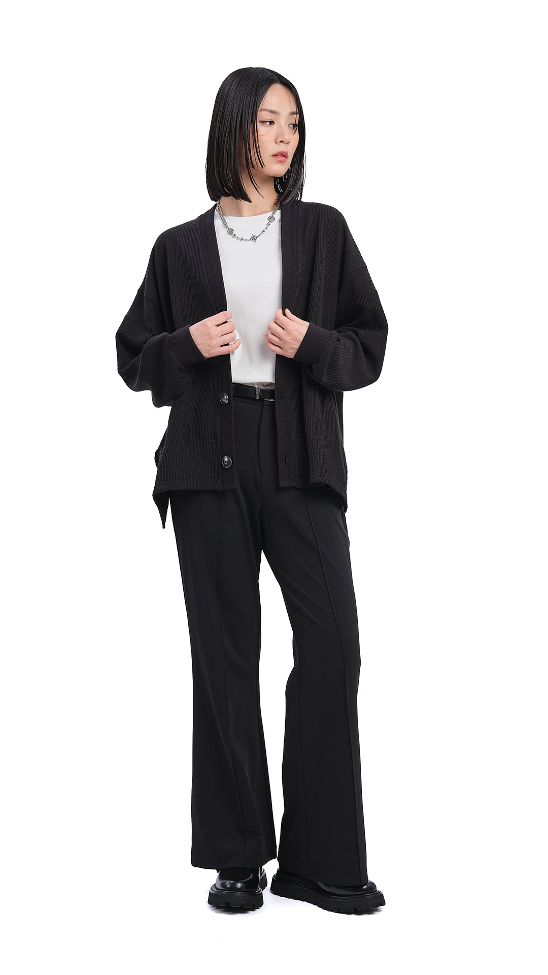 Stylish Oversized Cut Sewn Cardigan for Women - Cozy Knit Sweater for Fall & Winter - Perfect for Layering, Casual Outfits, and Relaxing at Home