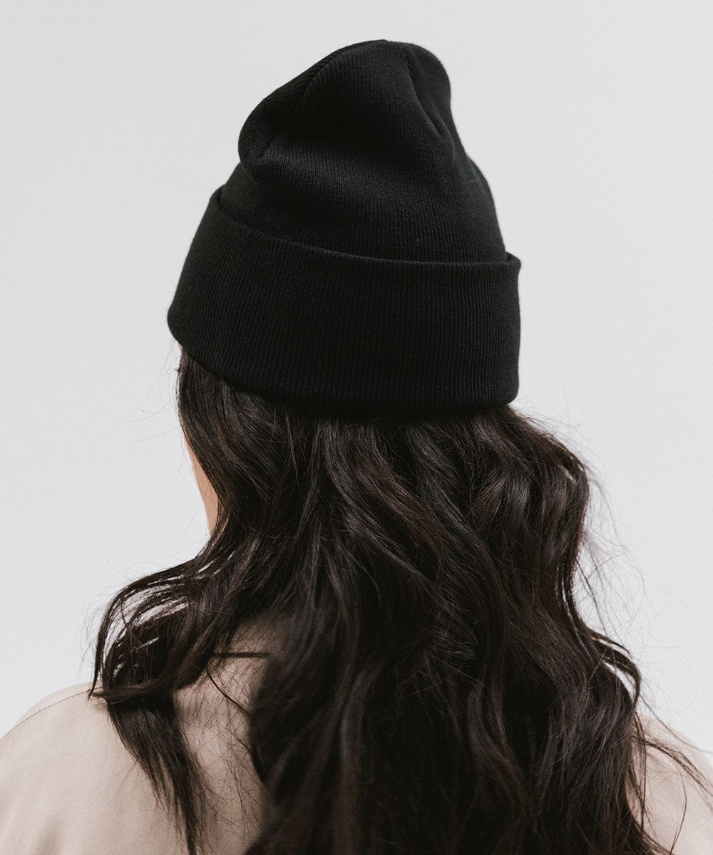 Stylish Pip Knit Beanie for Men & Women - Warm Winter Hat for Outdoor Activities, Hiking, and Casual Wear