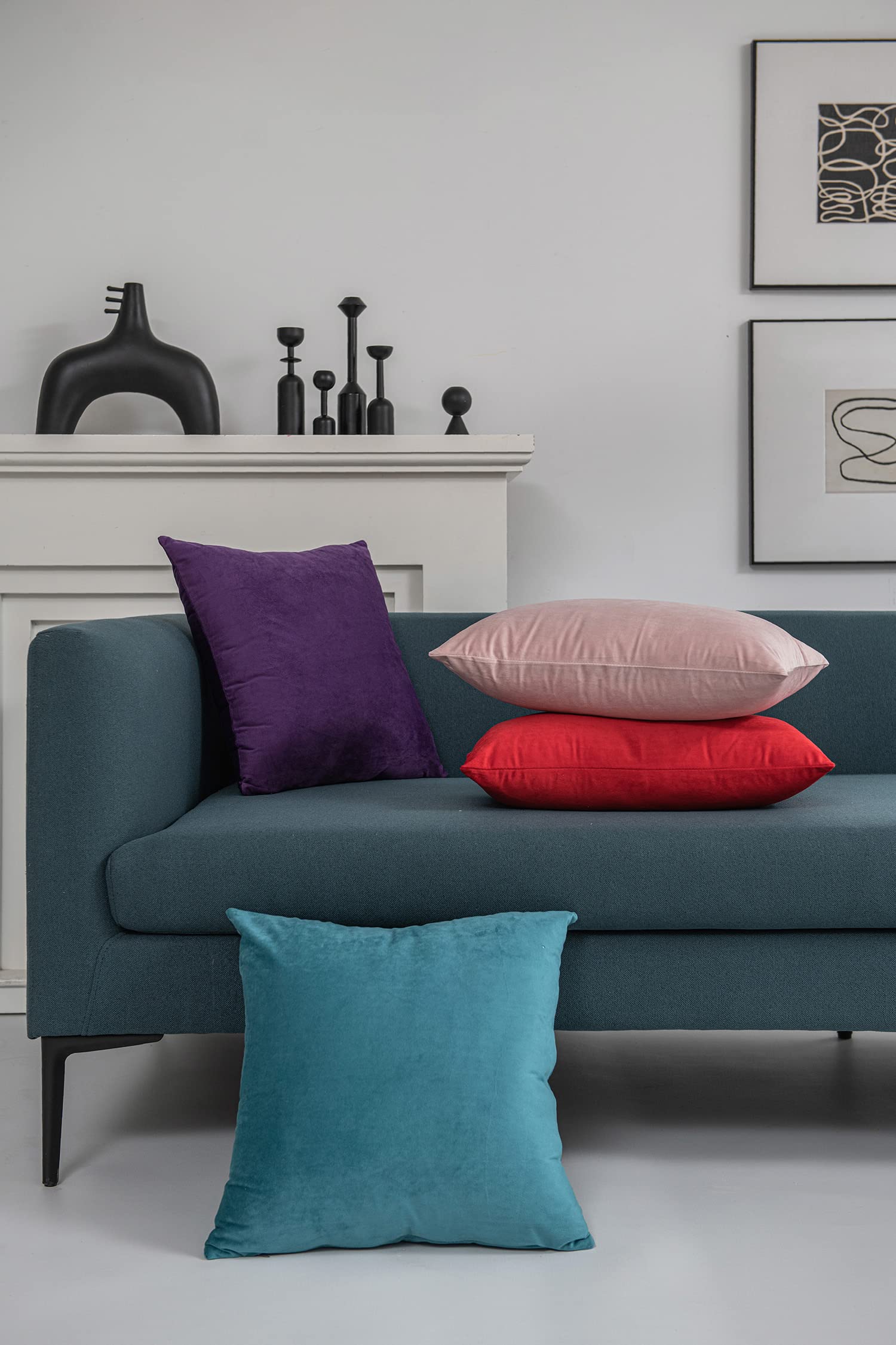 DEZENE 26x26 Inch Velvet Euro Pillow Covers Set of 2 - Soft Cozy Oversized Square Couch Pillow Shams for Sofa & Living Room Decor - Purple Luxury Throw Pillow Cases (Perfect for Home, Bedroom & Lounge Comfort)