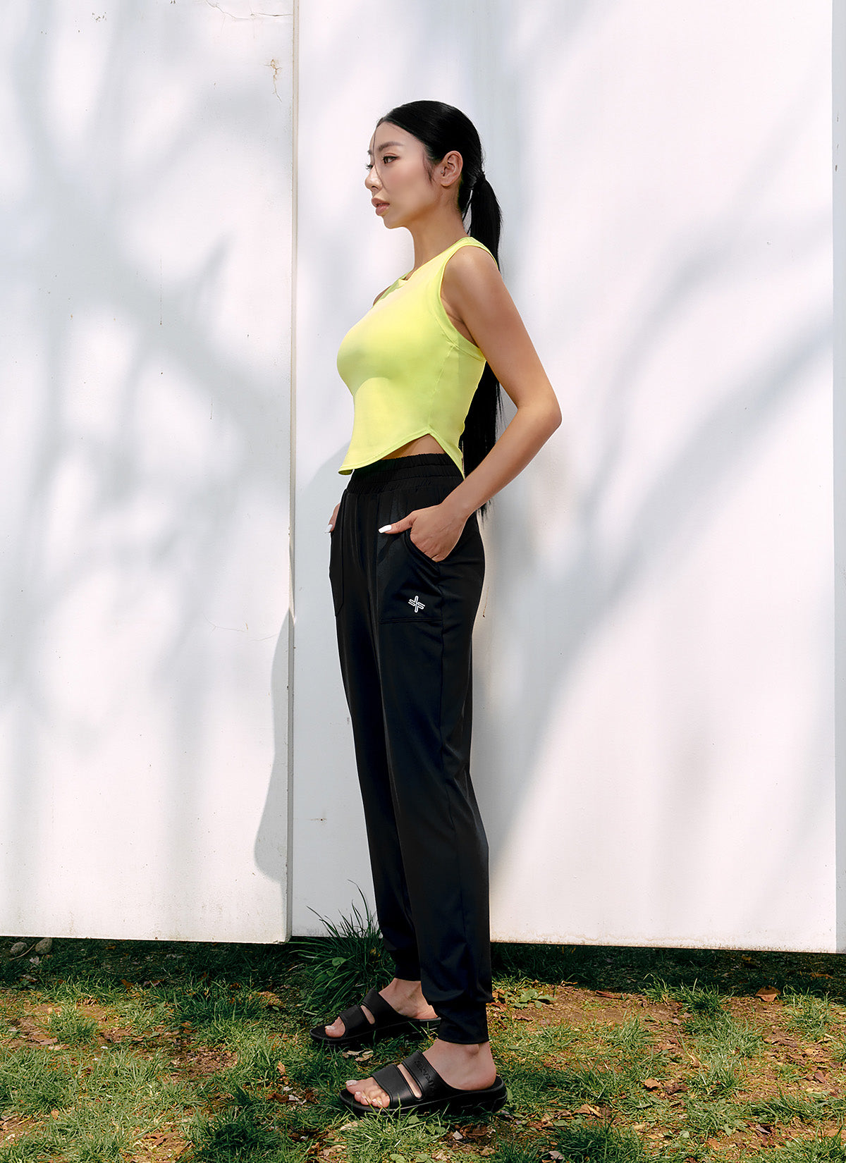 Medium Feather In Band Jogger Pants for Women - Lightweight Comfortable Yoga Lounge Pants for Running, Workout, and Casual Wear