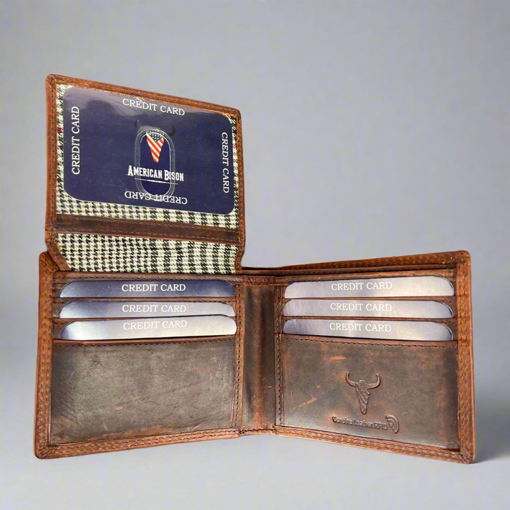 Men's Genuine Cow Leather Wolf Embossed Bifold Wallet - RFID Blocking Slim Wallet for Everyday Carry & Gift