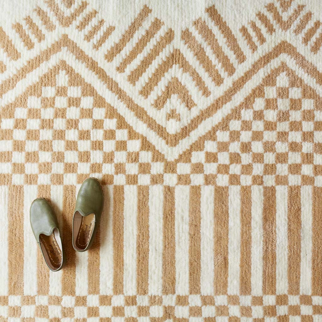 Ladhi Hand Knotted Area Rug - Premium Handmade Wool Rug for Living Room, Bedroom & Dining Room - Soft & Durable Home Decor for Cozy Spaces
